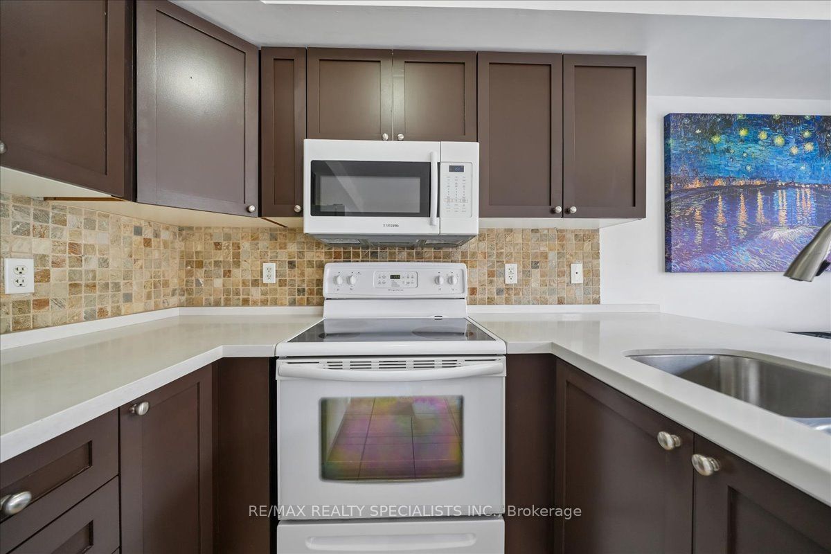 614 Shoreline Drive 5 Property Photo 22