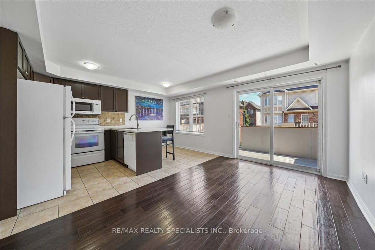 614 Shoreline Drive 5 Property Photo 29