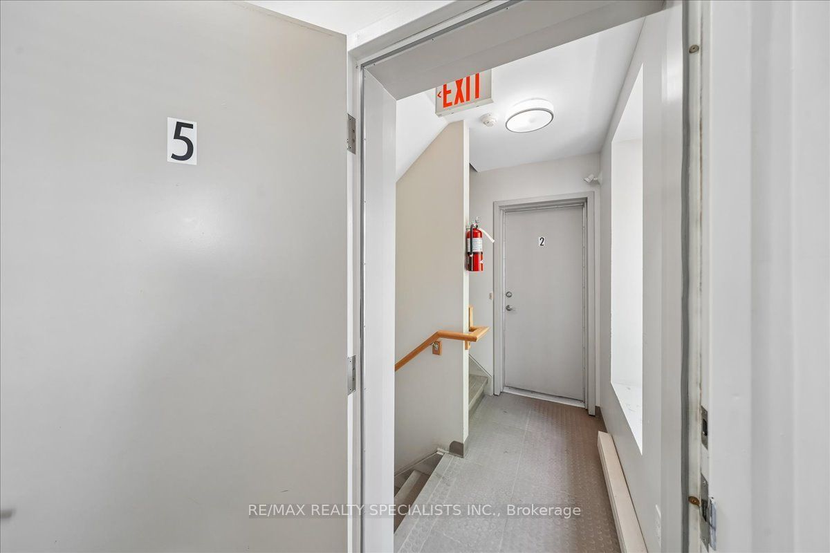 614 Shoreline Drive 5 Property Photo 41