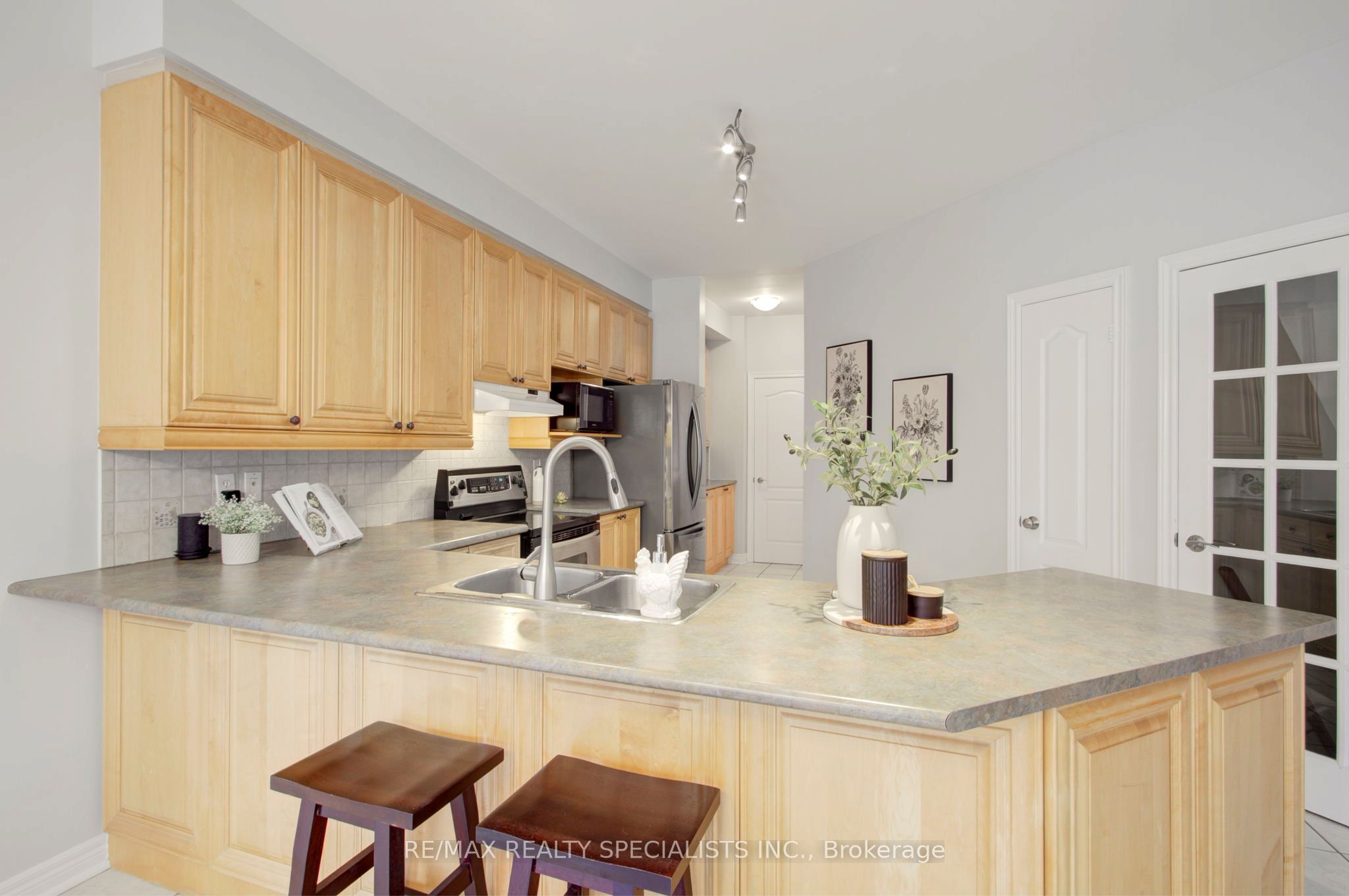 6960 Historic Trail Property Photo 11