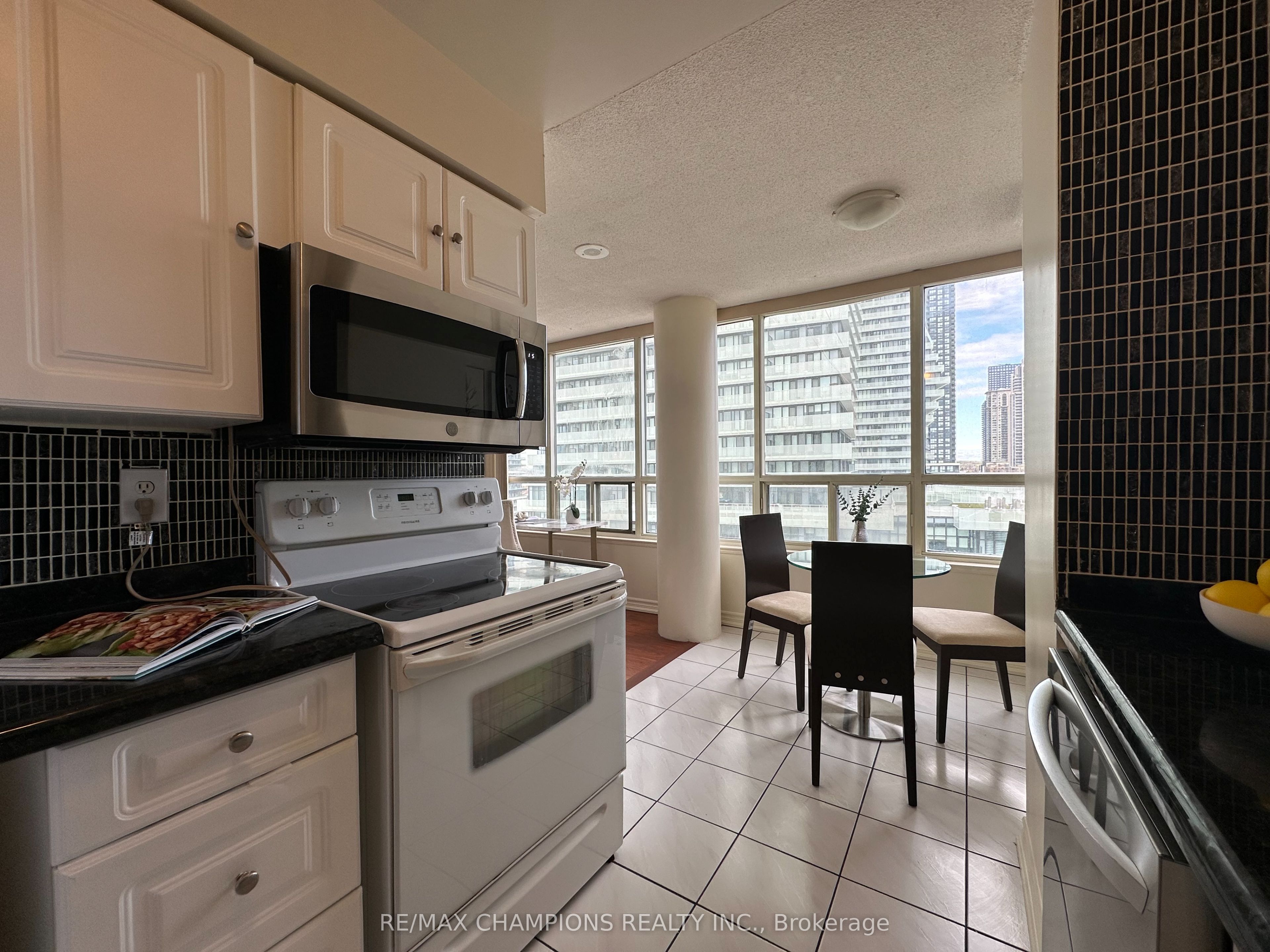 400 Webb Drive 1204 Property Photo 8