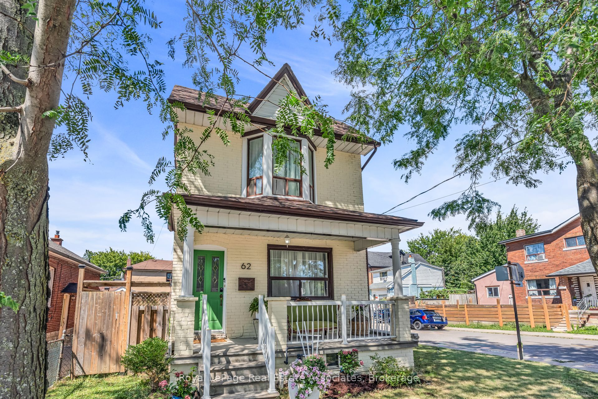 62 Rowntree Avenue Property Photo 2