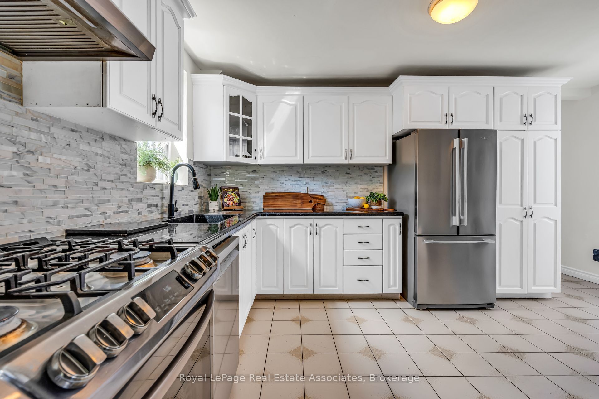 62 Rowntree Avenue Property Photo 18