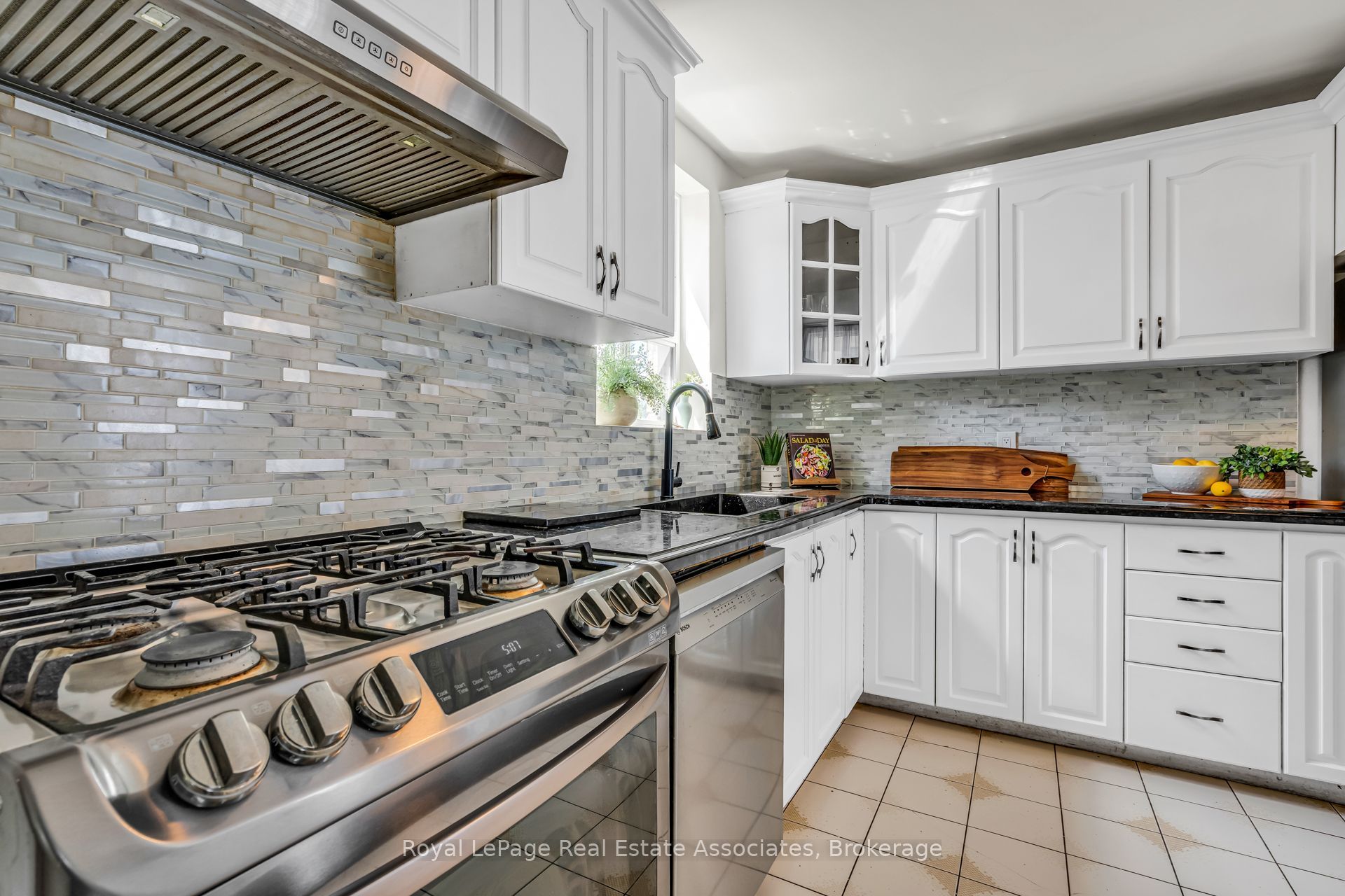 62 Rowntree Avenue Property Photo 19