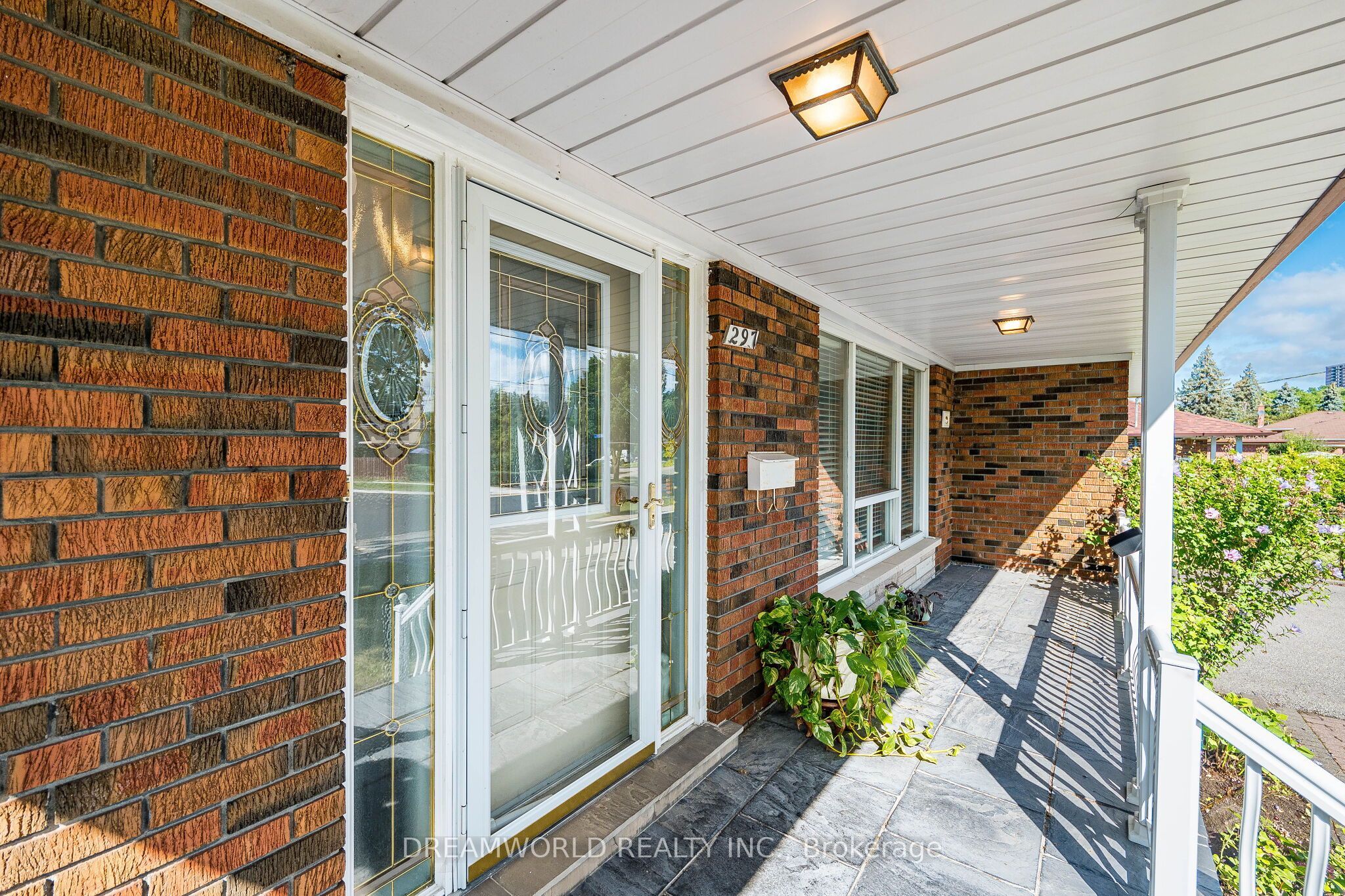 297 Derrydown Road Property Photo 4