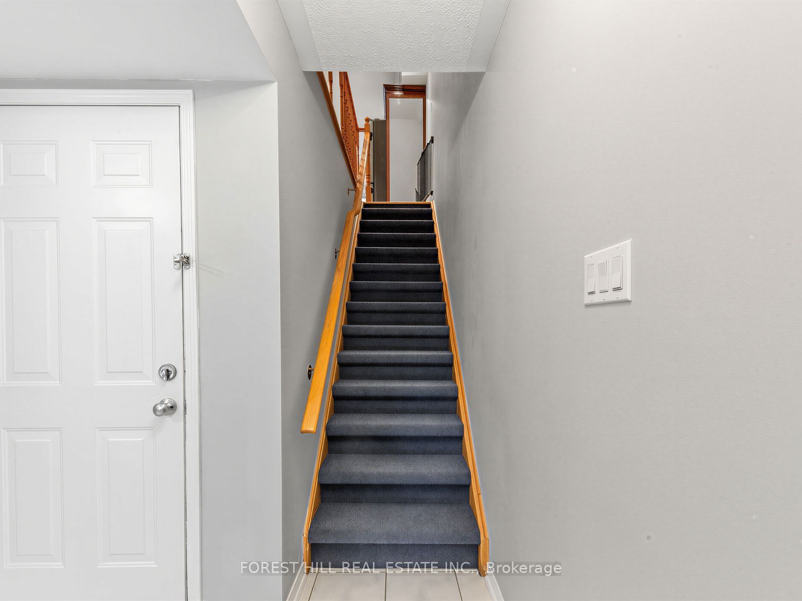 37 Birdstone Crescent Property Photo 10