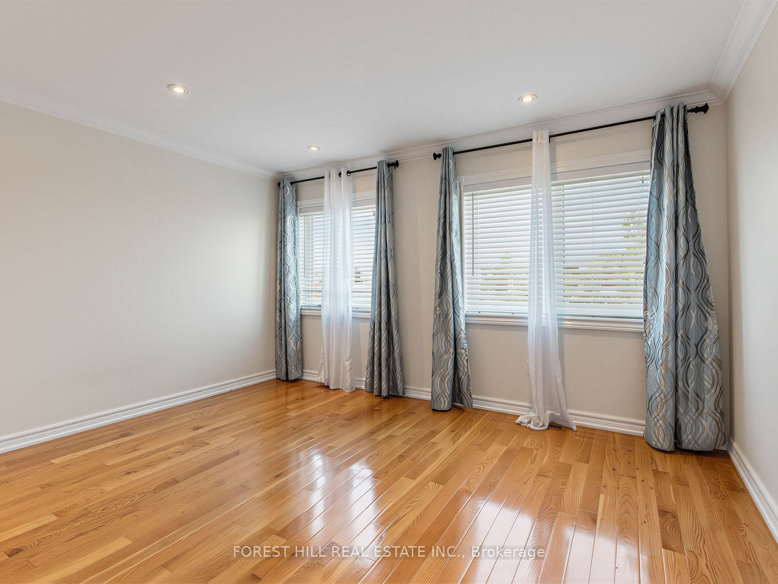 37 Birdstone Crescent Property Photo 32
