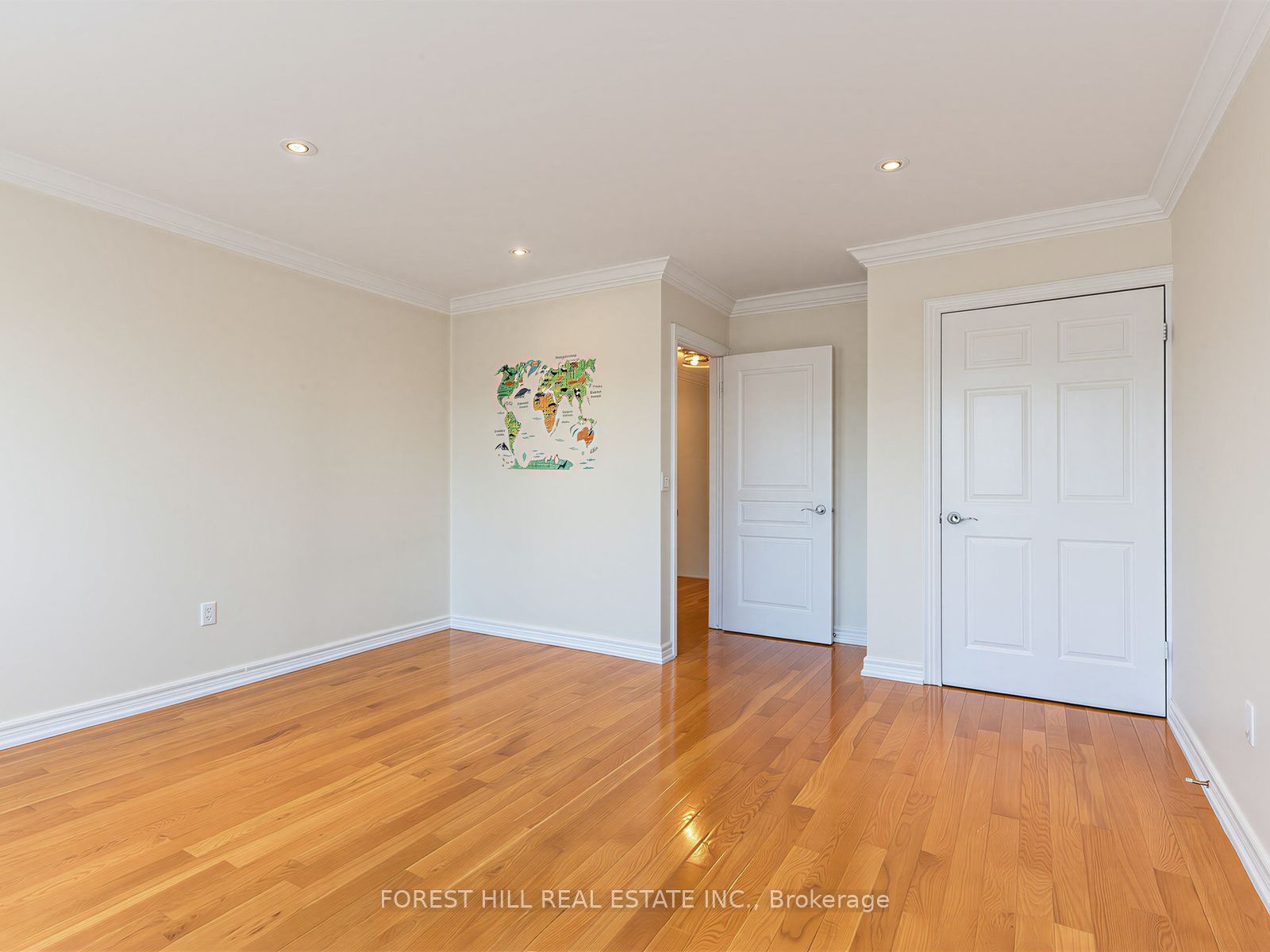 37 Birdstone Crescent Property Photo 33