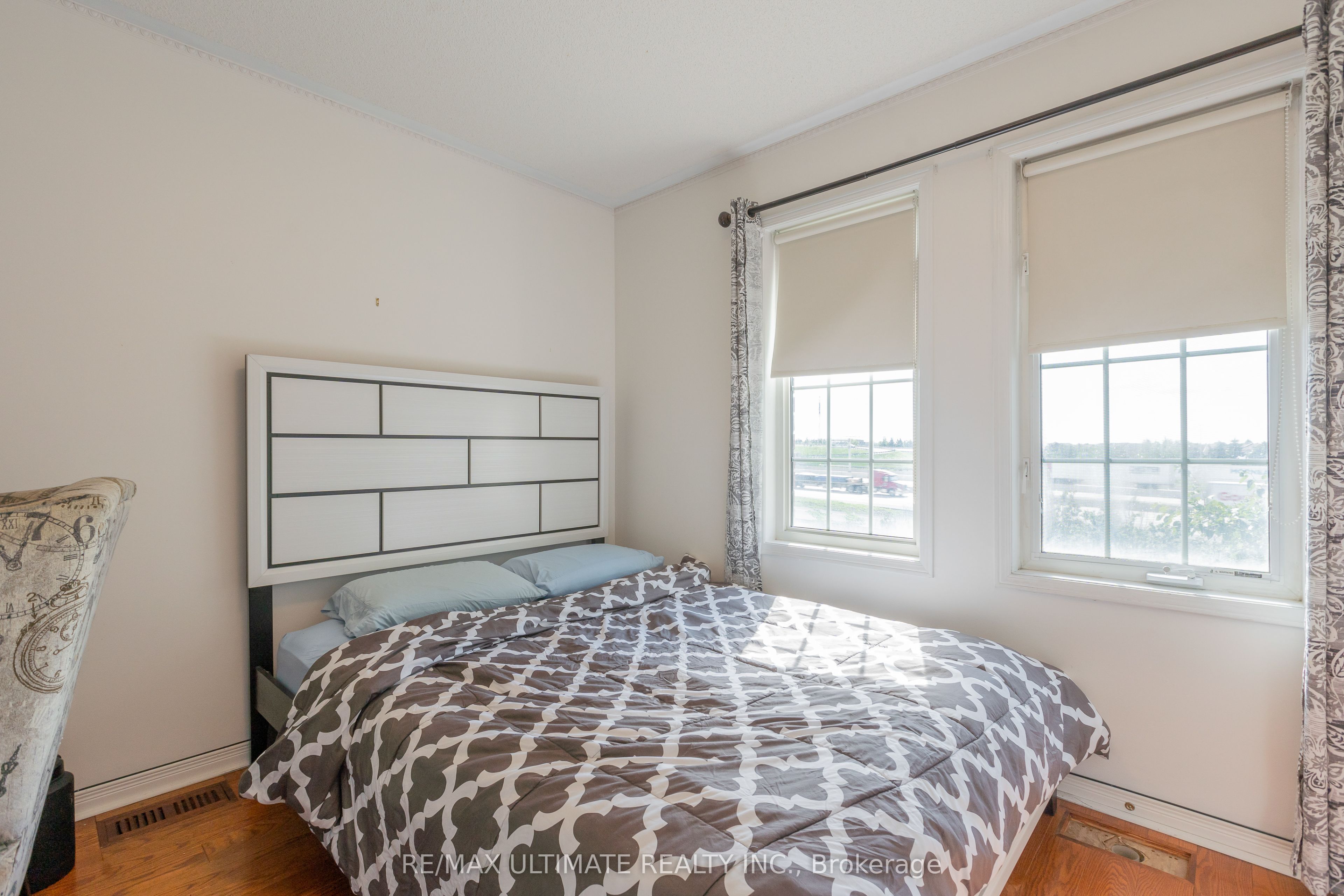 6560 Opera Glass Crescent Property Photo 22
