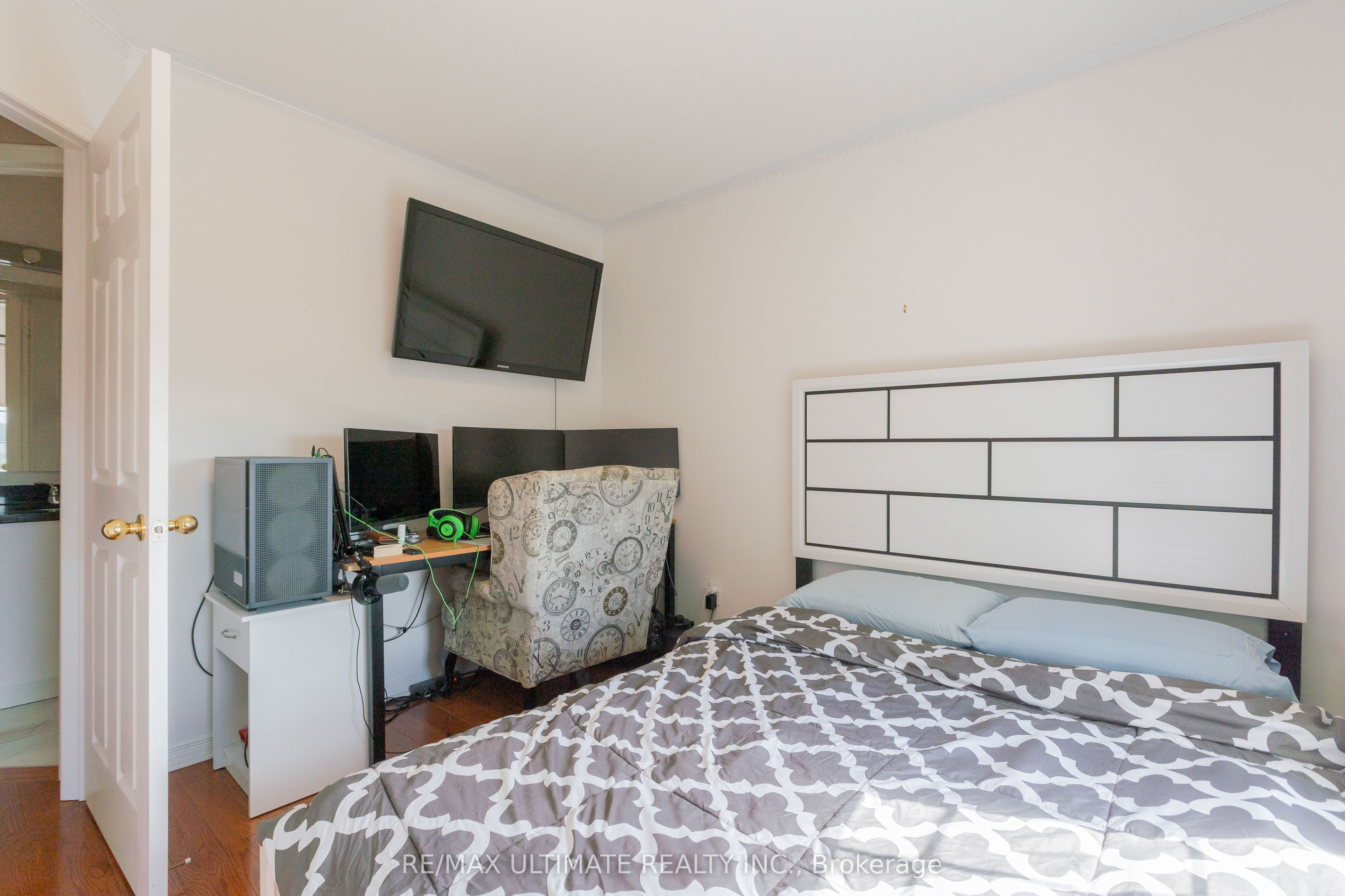 6560 Opera Glass Crescent Property Photo 23