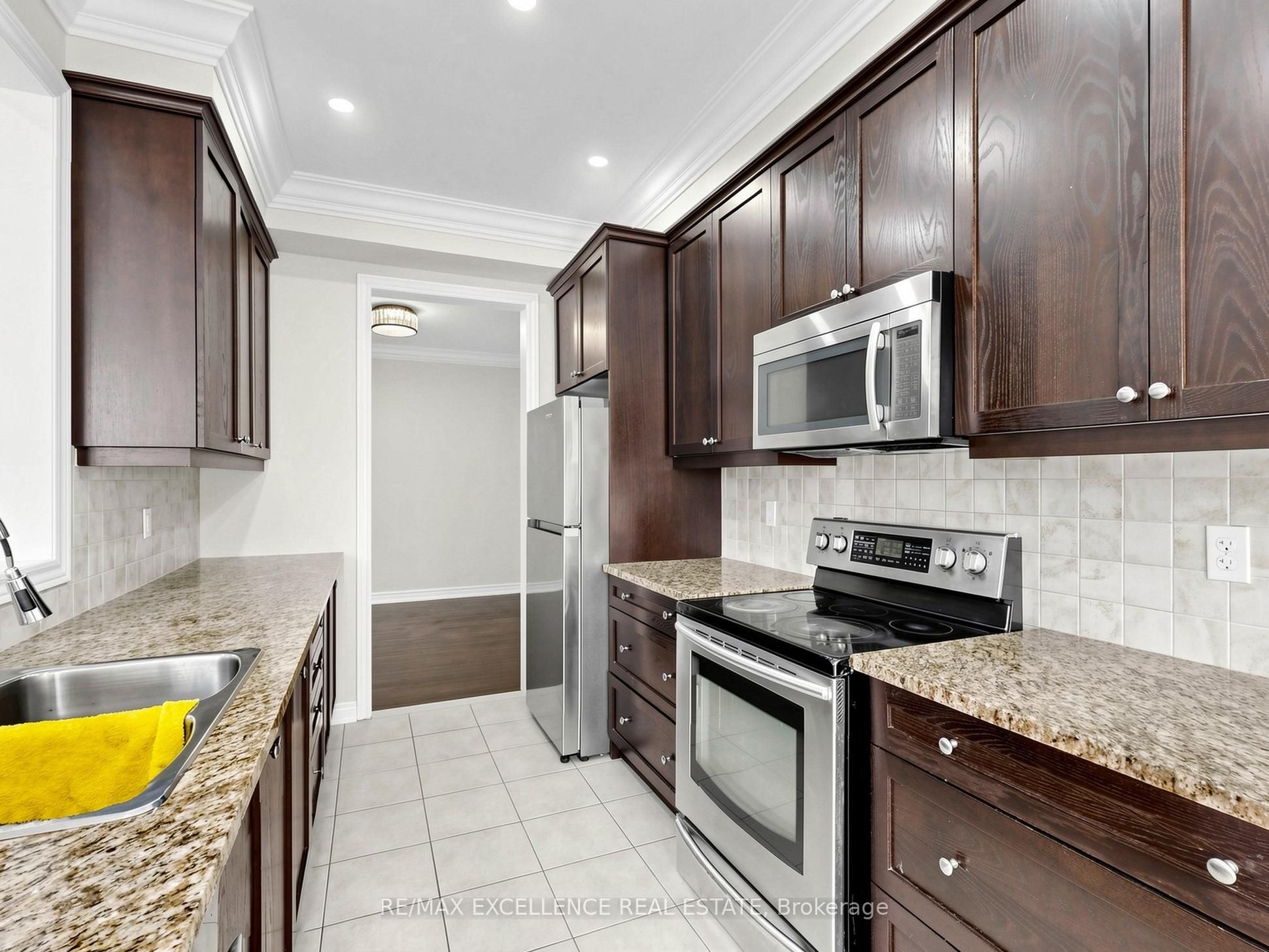 61 Campwood Crescent Property Photo 13