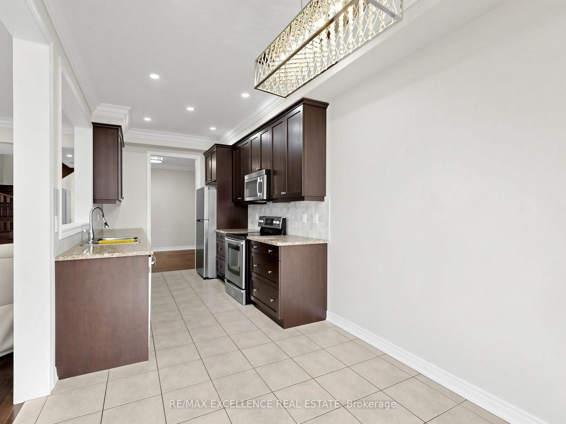 61 Campwood Crescent Property Photo 19
