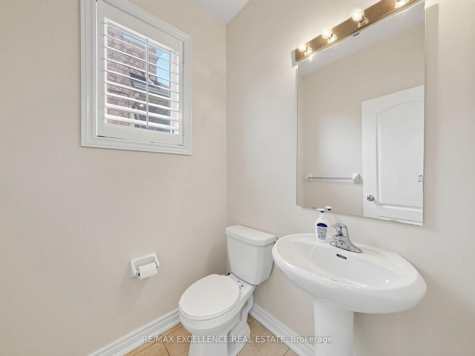 61 Campwood Crescent Property Photo 20