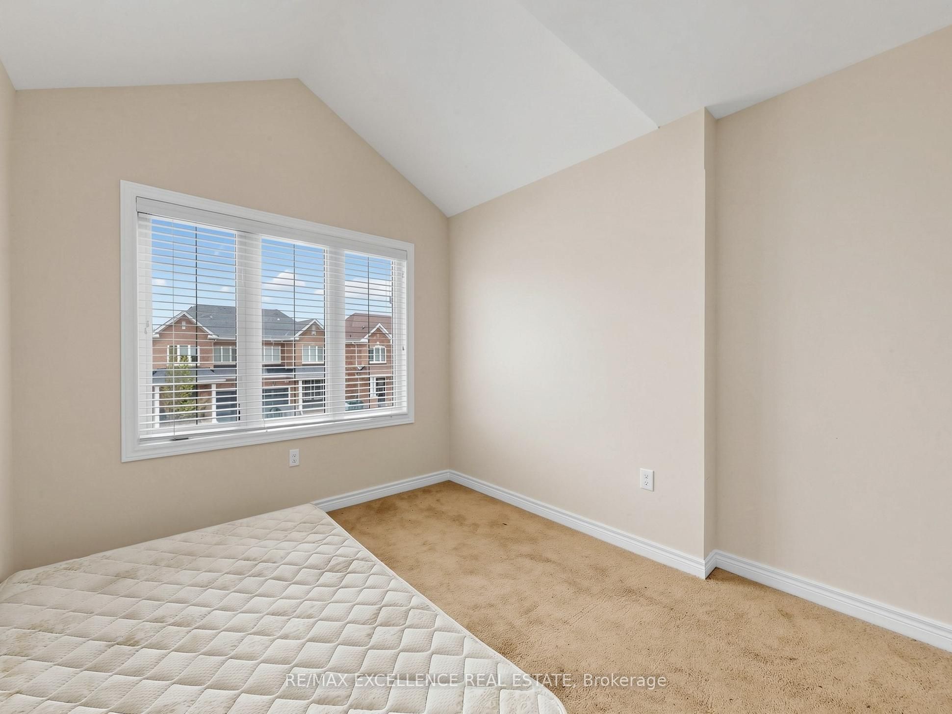 61 Campwood Crescent Property Photo 29