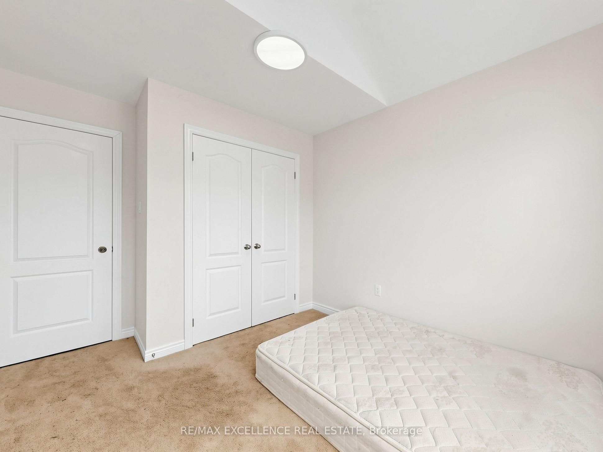 61 Campwood Crescent Property Photo 30