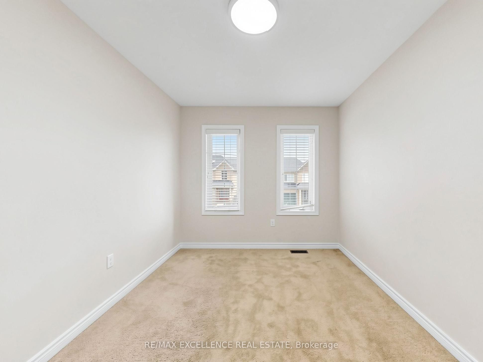 61 Campwood Crescent Property Photo 32
