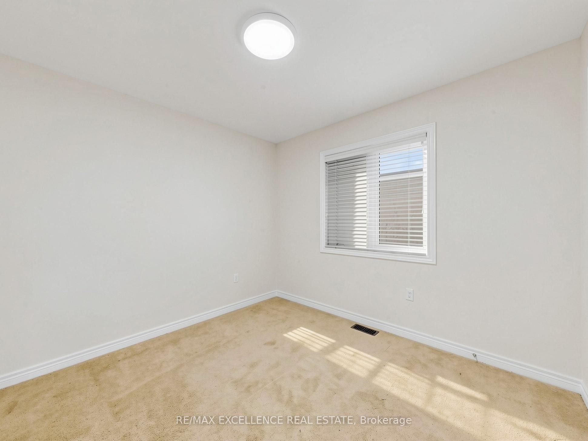 61 Campwood Crescent Property Photo 35