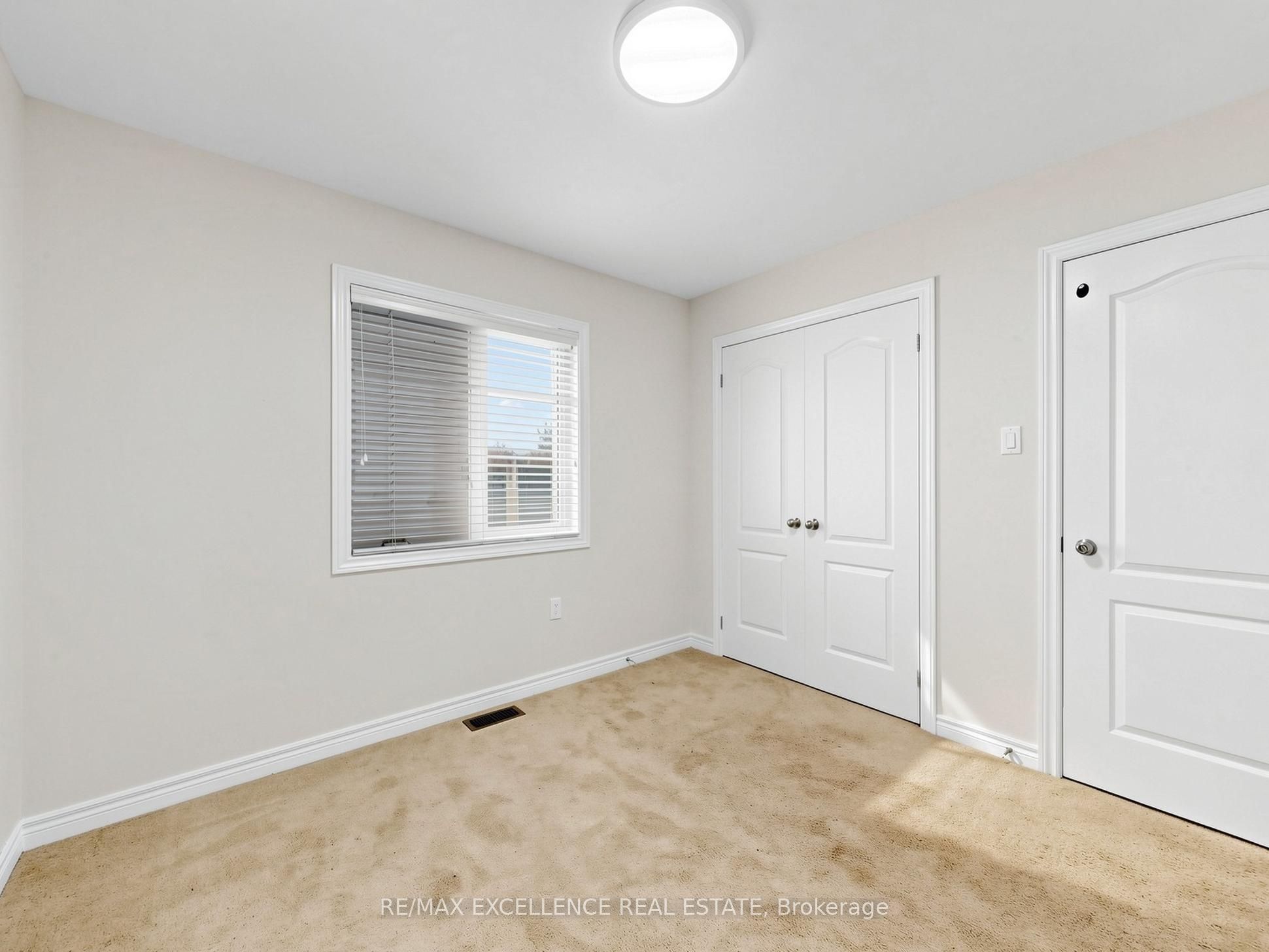 61 Campwood Crescent Property Photo 36