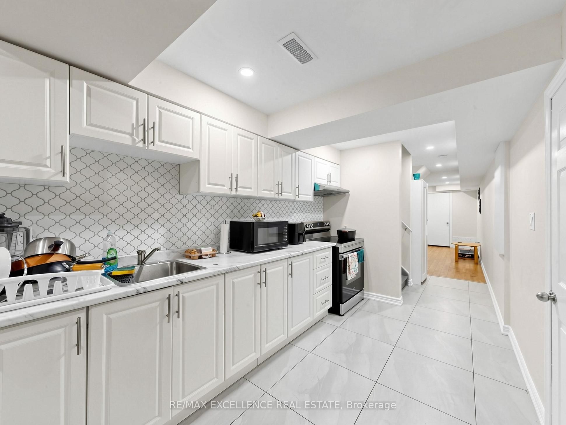 61 Campwood Crescent Property Photo 43