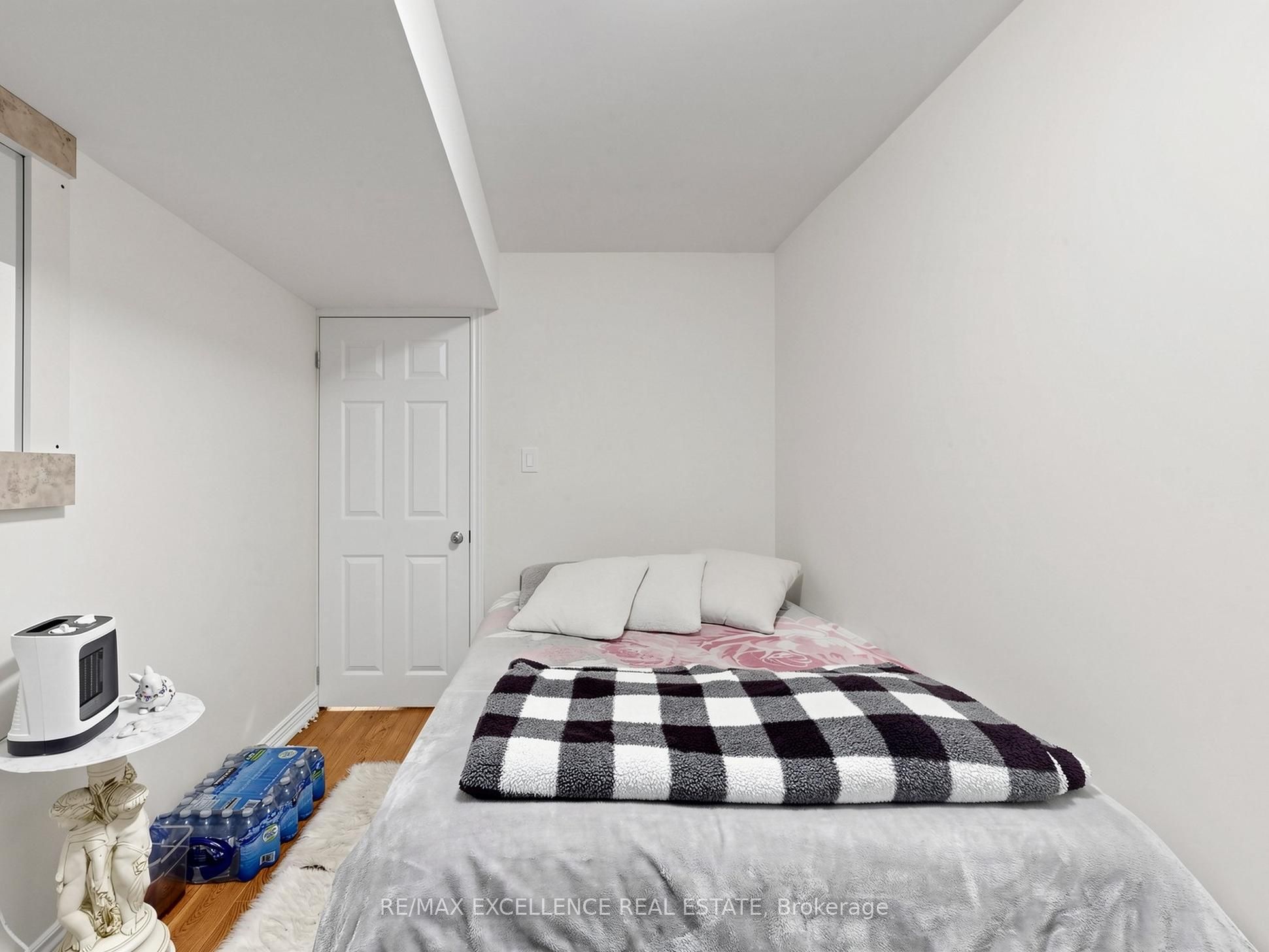 61 Campwood Crescent Property Photo 46