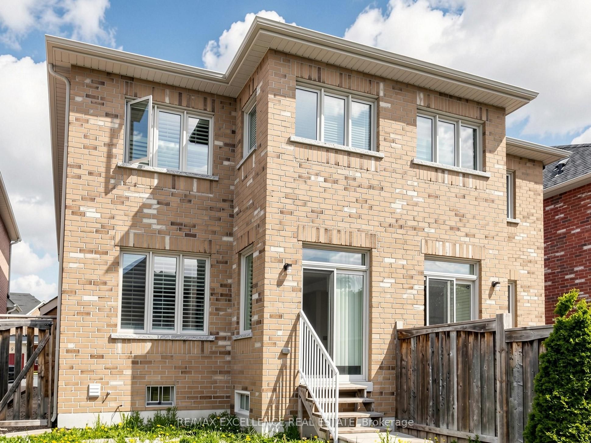 61 Campwood Crescent Property Photo 48