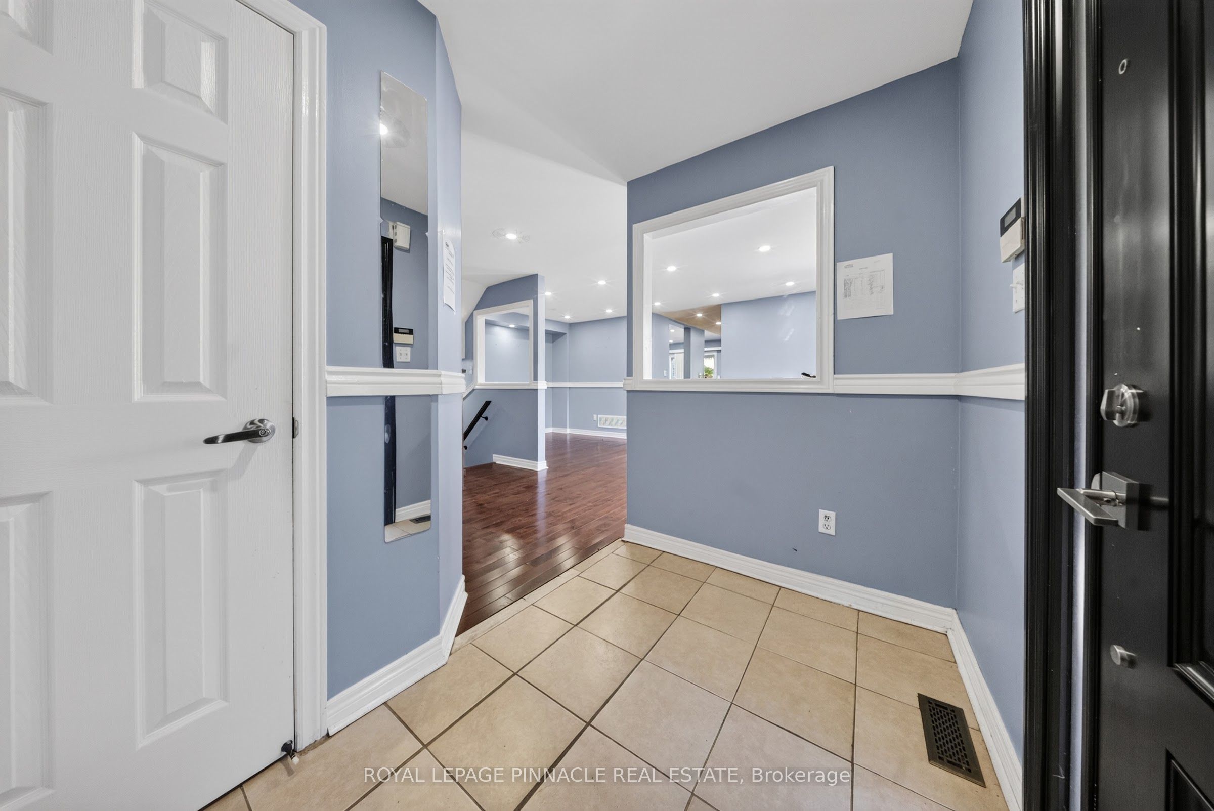 23 Prince Crescent Property Photo 6