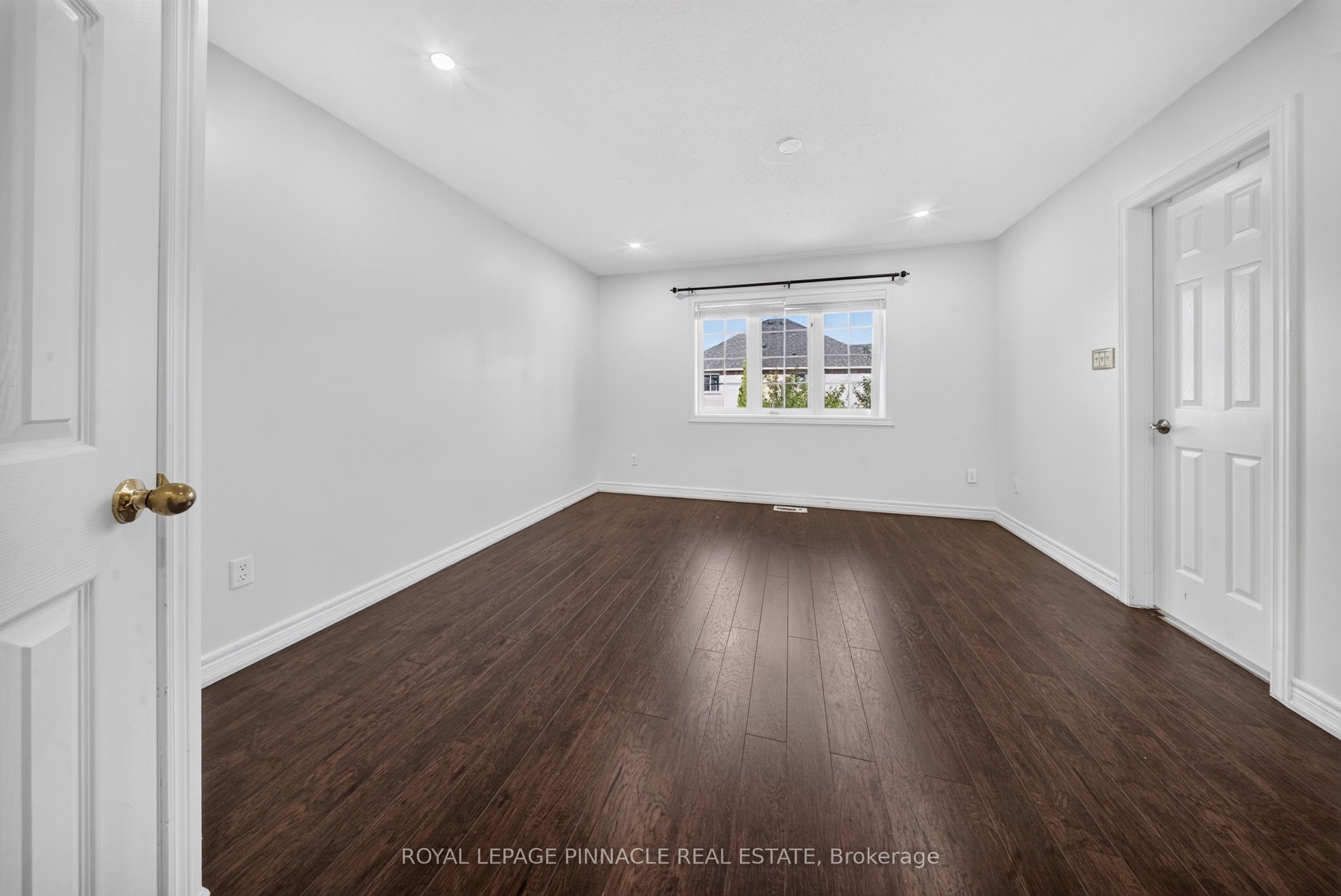 23 Prince Crescent Property Photo 34