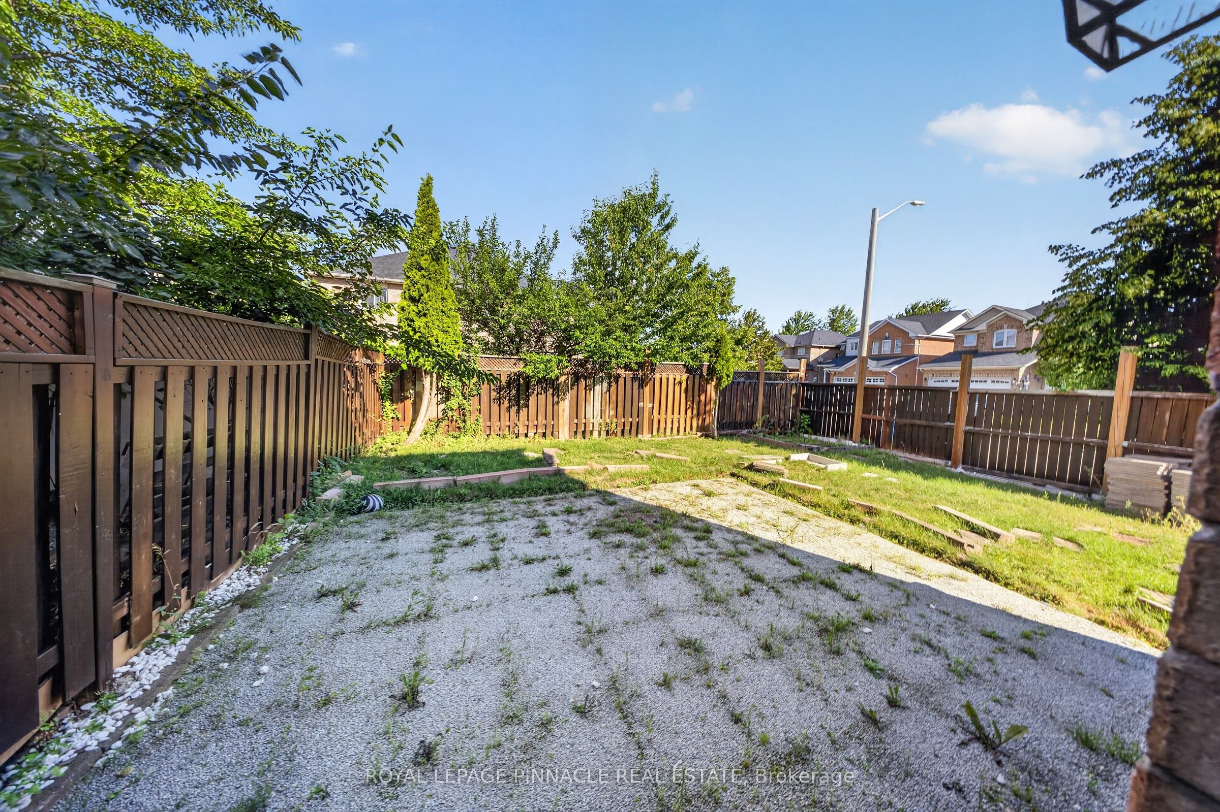 23 Prince Crescent Property Photo 49