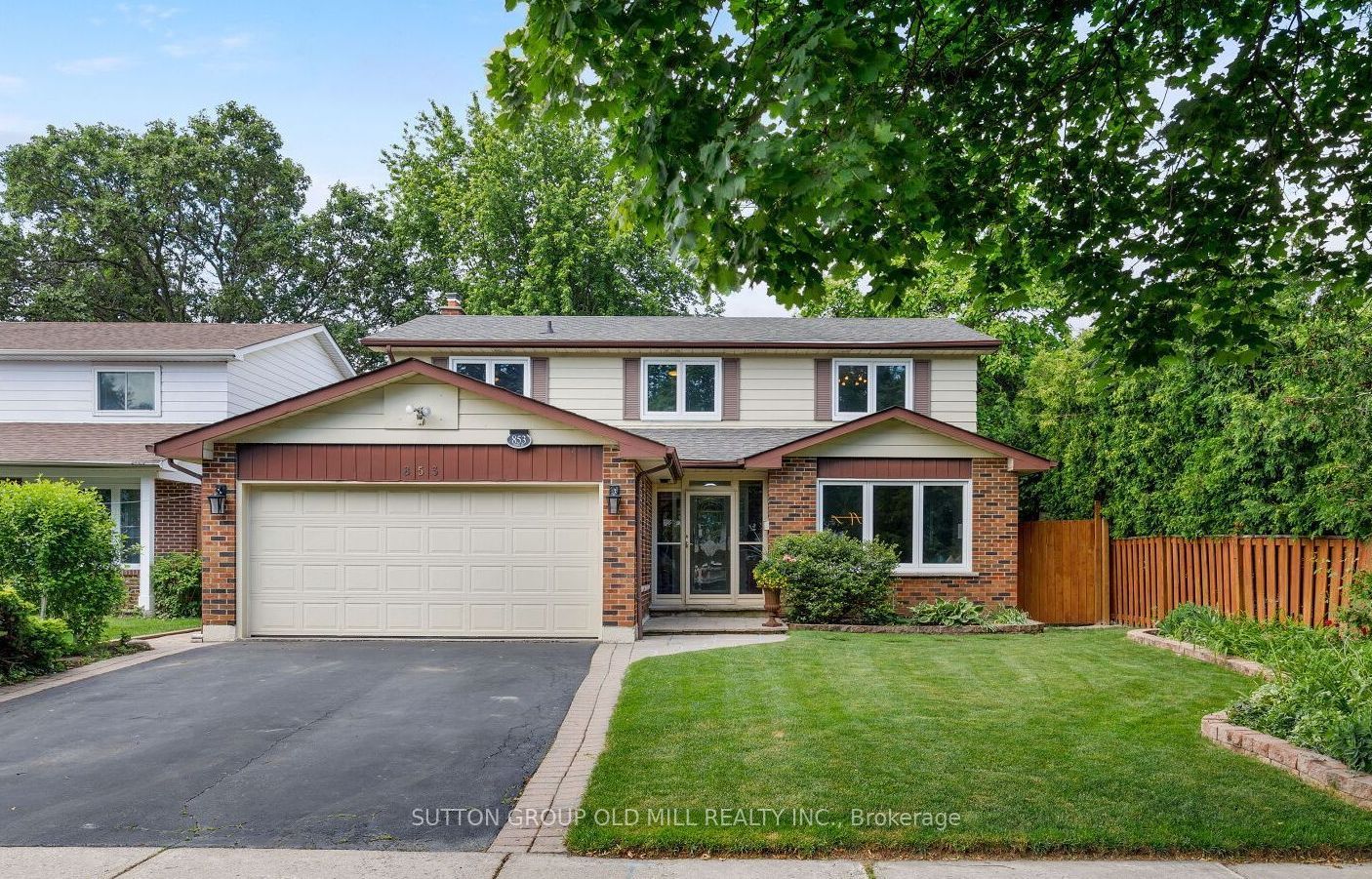 853 Kowal Drive Property Photo 1