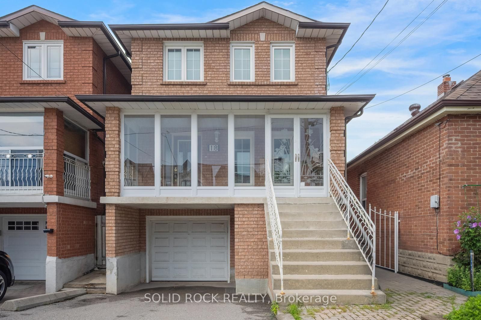 18 Maple Bush Avenue Property Photo 1