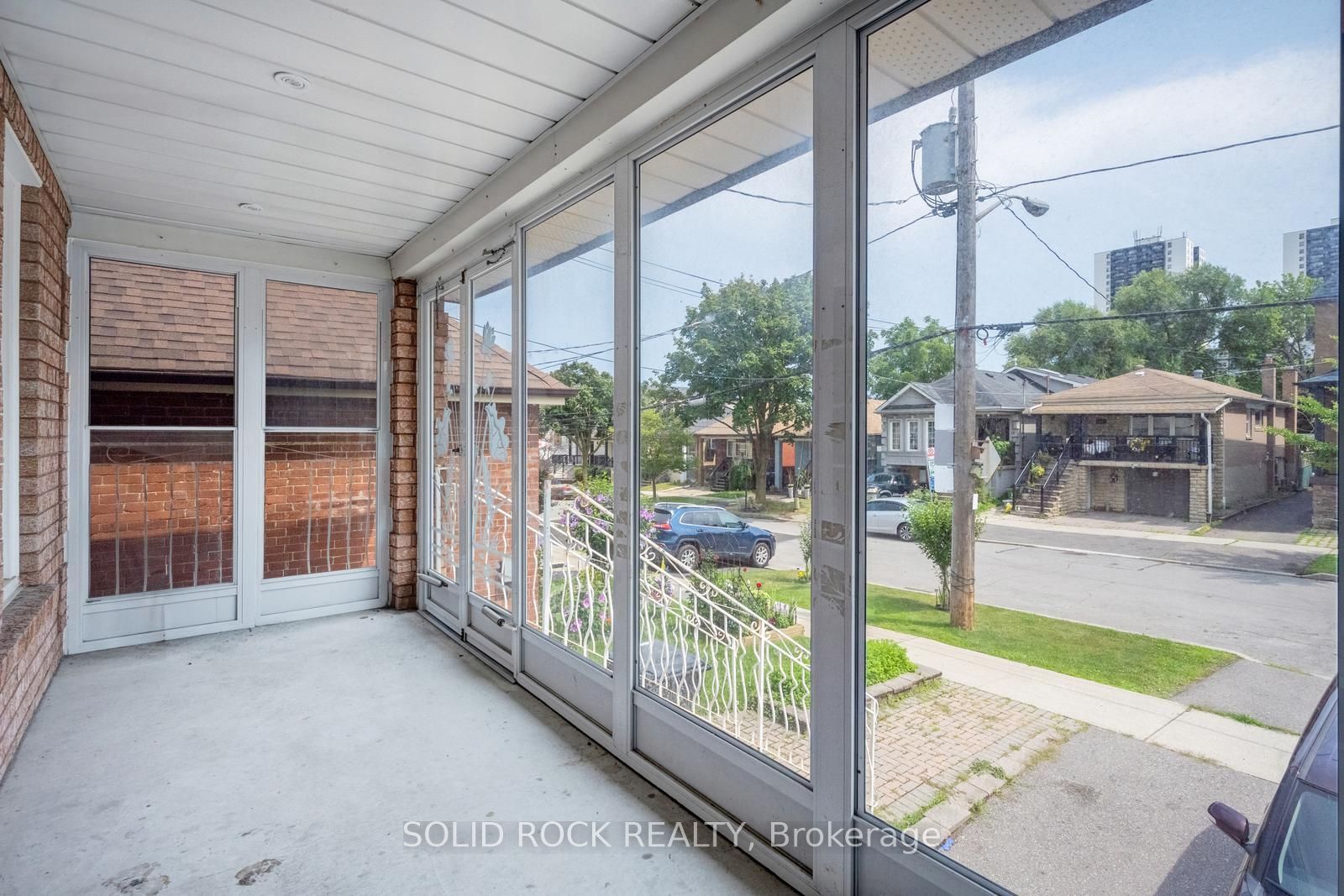 18 Maple Bush Avenue Property Photo 2