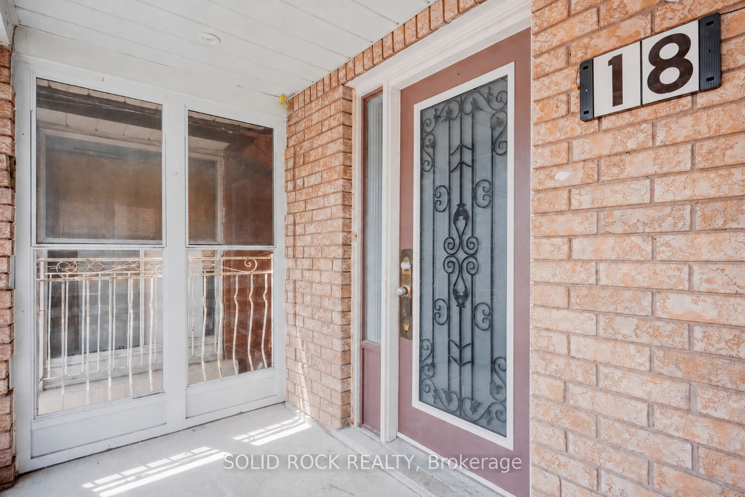 18 Maple Bush Avenue Property Photo 4