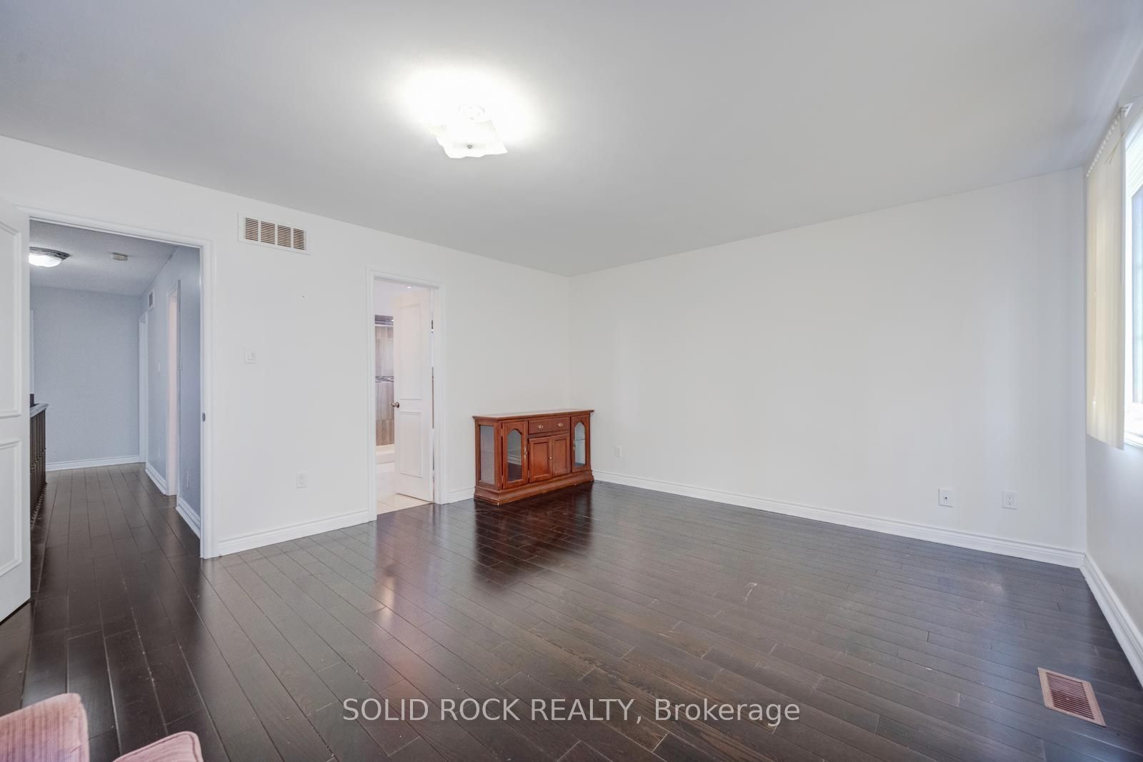 18 Maple Bush Avenue Property Photo 24