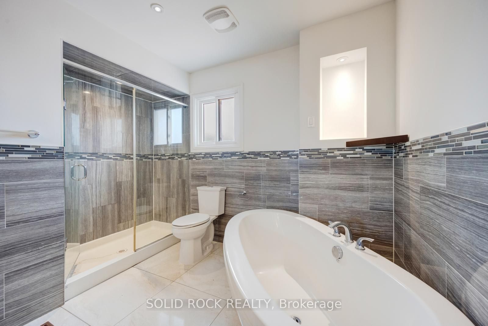 18 Maple Bush Avenue Property Photo 28
