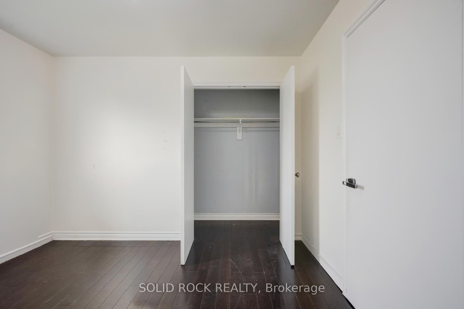 18 Maple Bush Avenue Property Photo 30