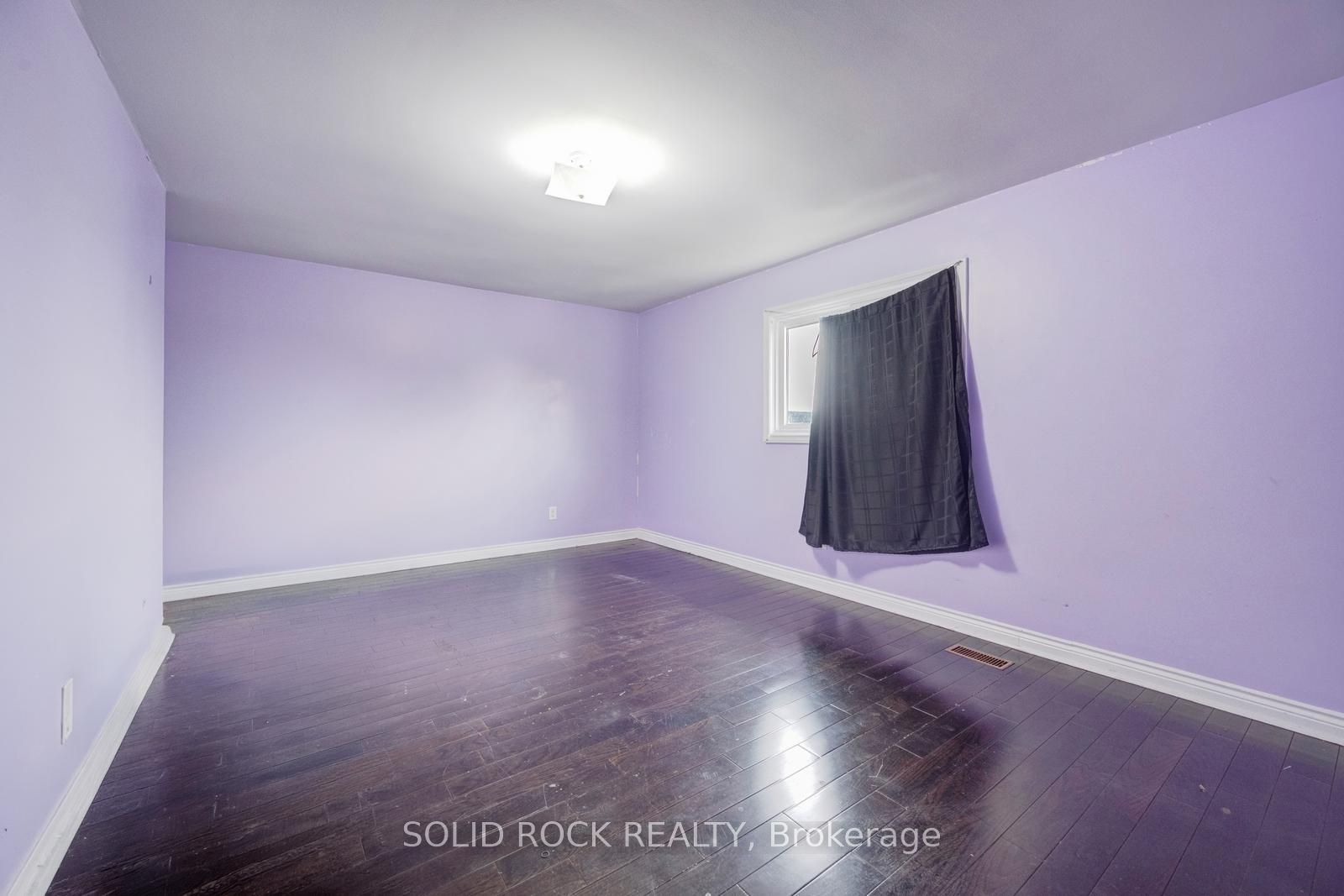 18 Maple Bush Avenue Property Photo 33