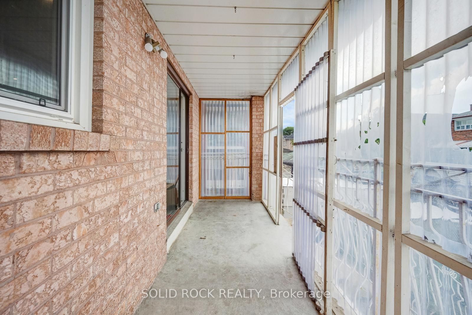 18 Maple Bush Avenue Property Photo 36