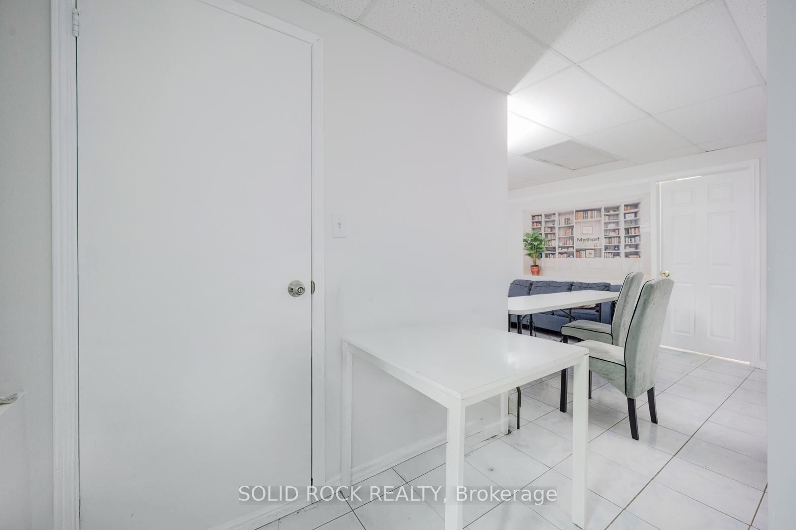 18 Maple Bush Avenue Property Photo 40