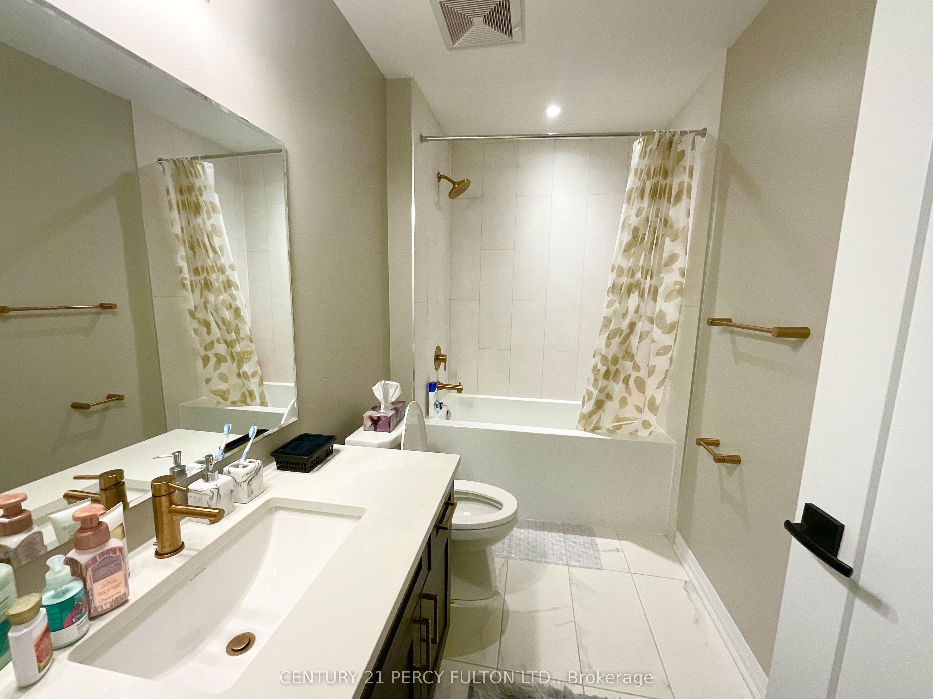 470 Gordon Krantz Avenue 112 Property Photo 16