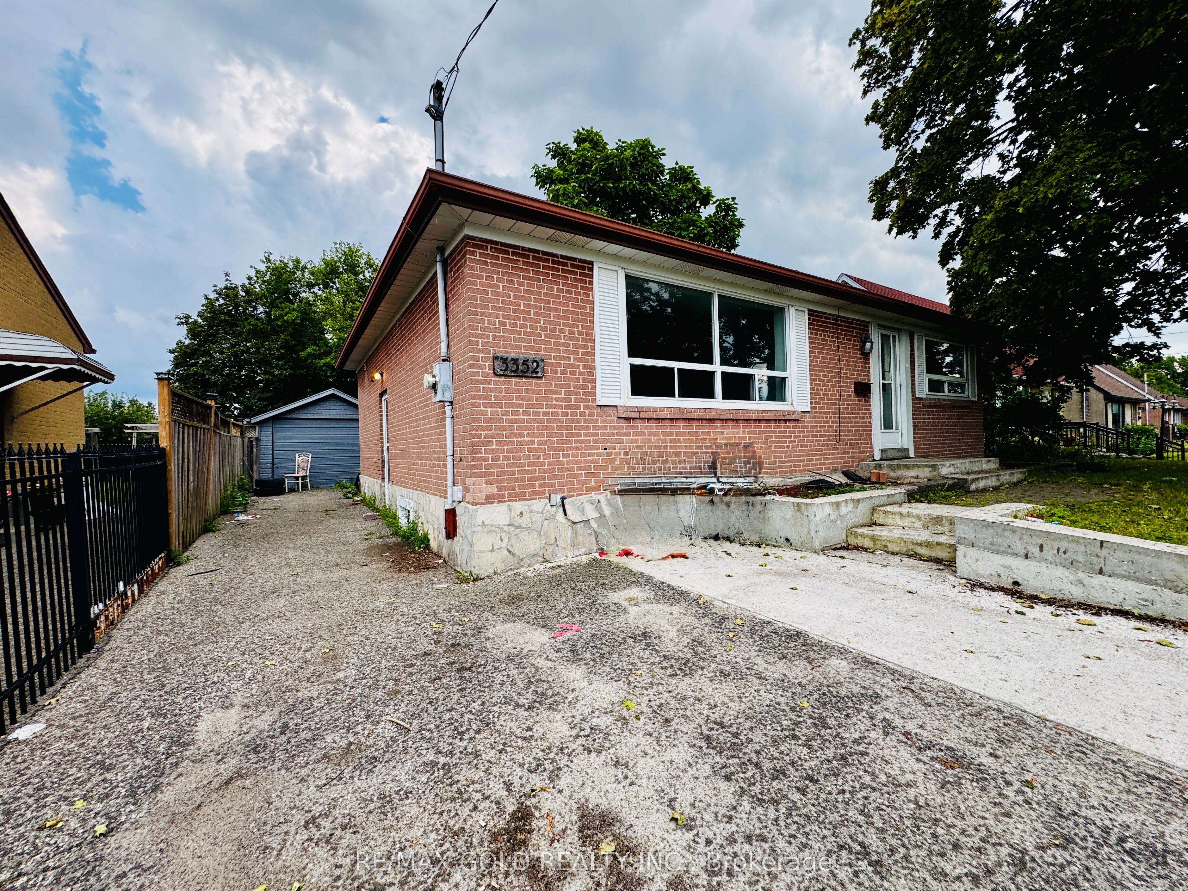 3352 Etude Drive Property Photo 3