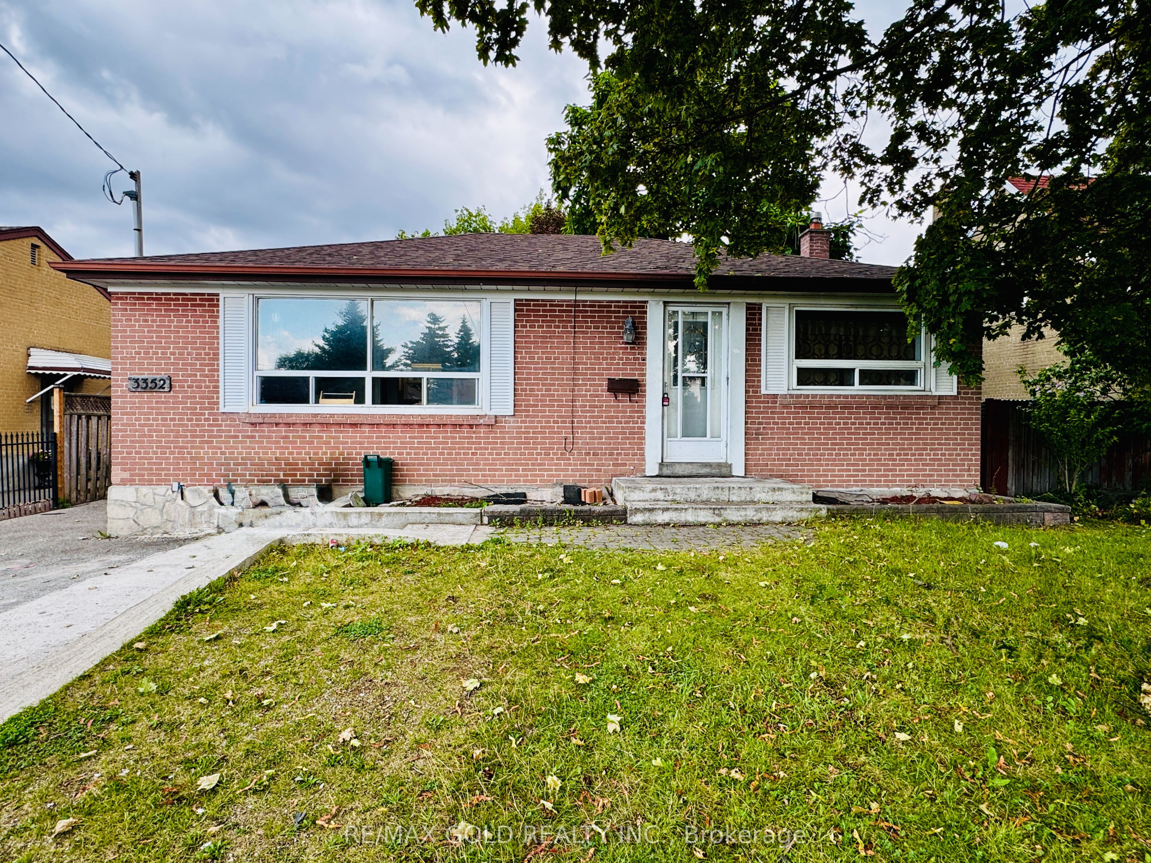 3352 Etude Drive Property Photo 5