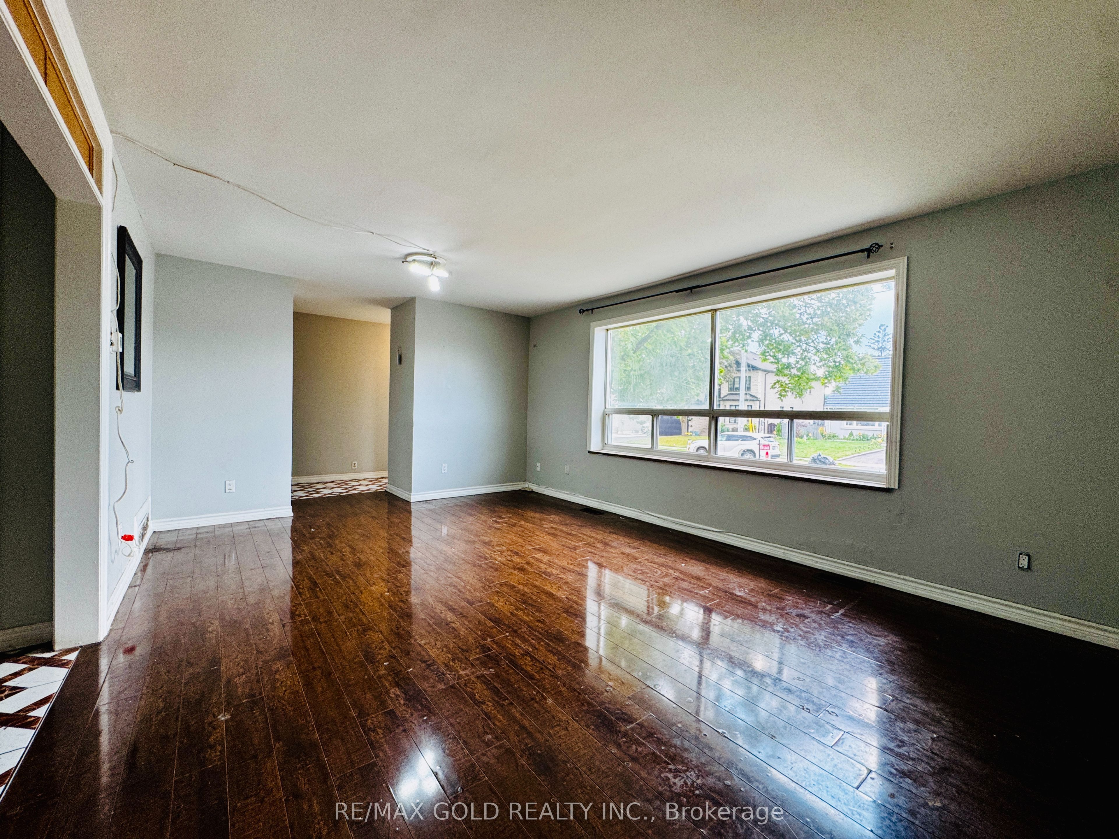 3352 Etude Drive Property Photo 9