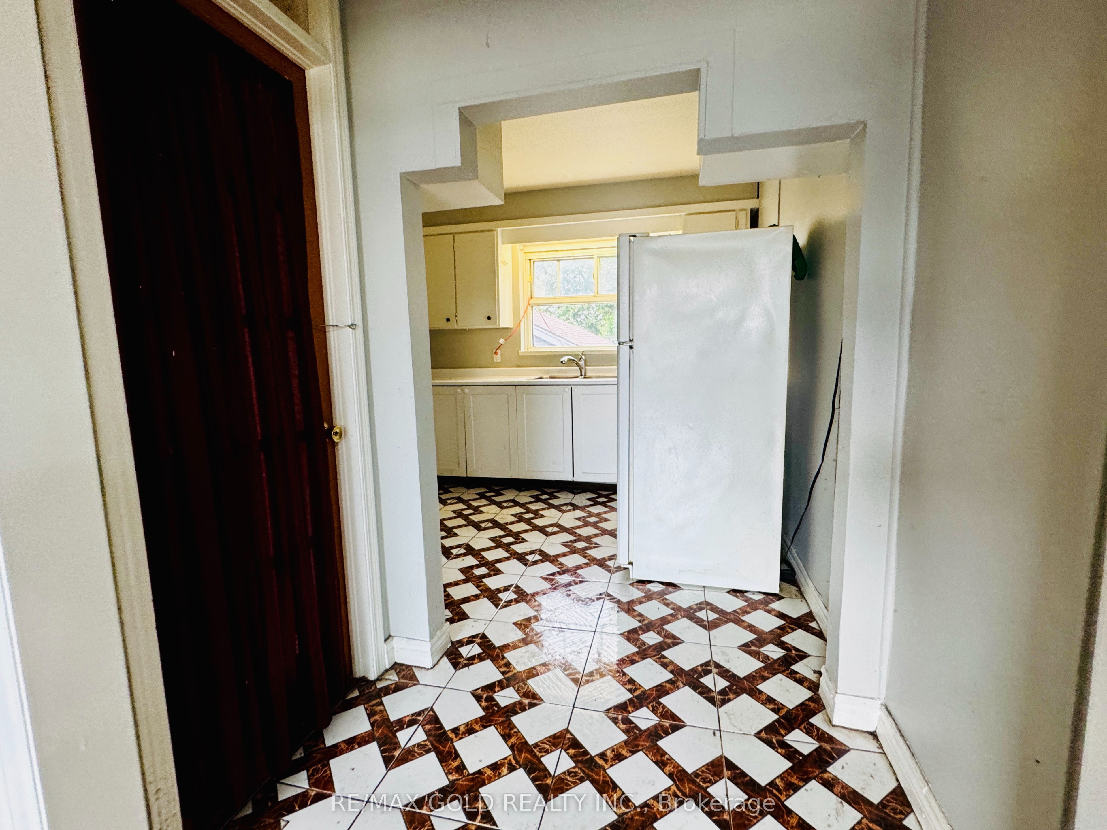 3352 Etude Drive Property Photo 10