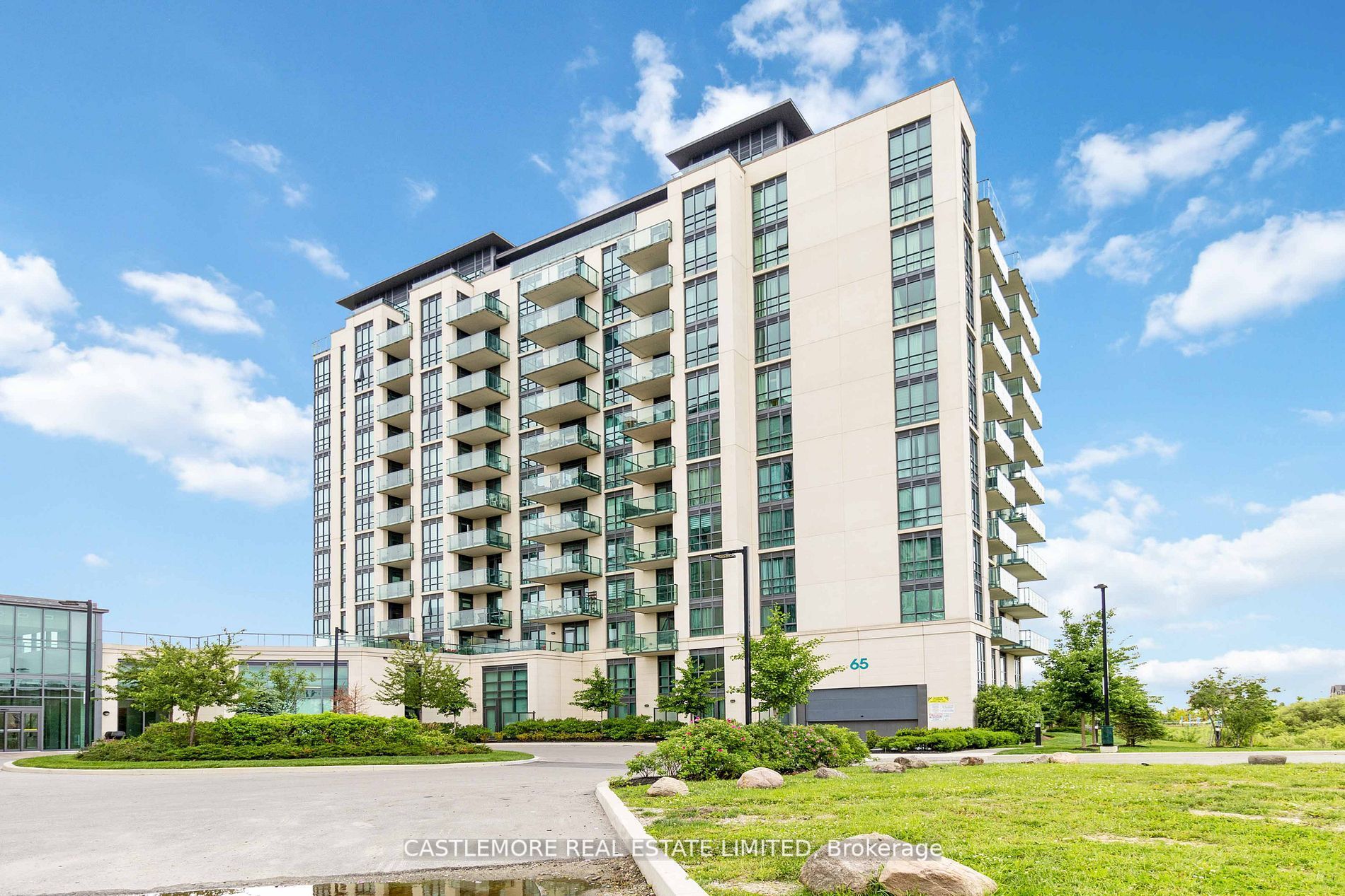 65 Yorkand Boulevard 502 Property Photo 2