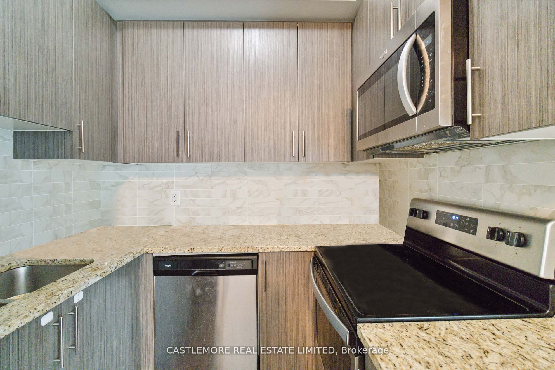 65 Yorkand Boulevard 502 Property Photo 4