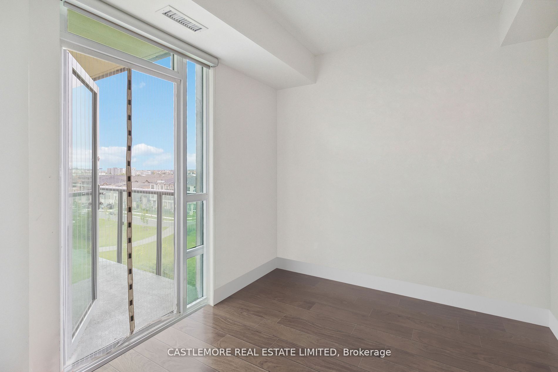 65 Yorkand Boulevard 502 Property Photo 9