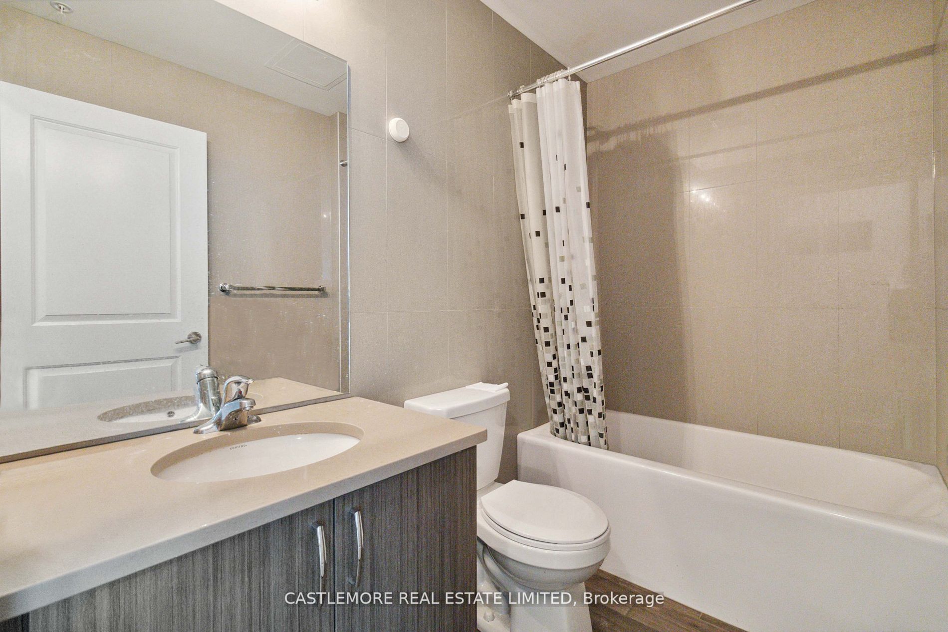65 Yorkand Boulevard 502 Property Photo 12