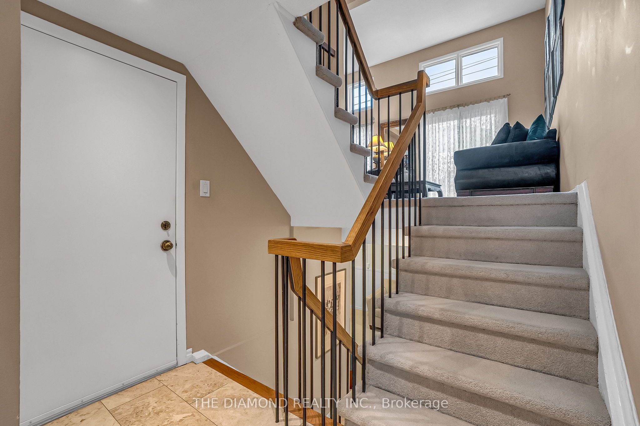 1755 Rathburn Road E 82 Property Photo 8
