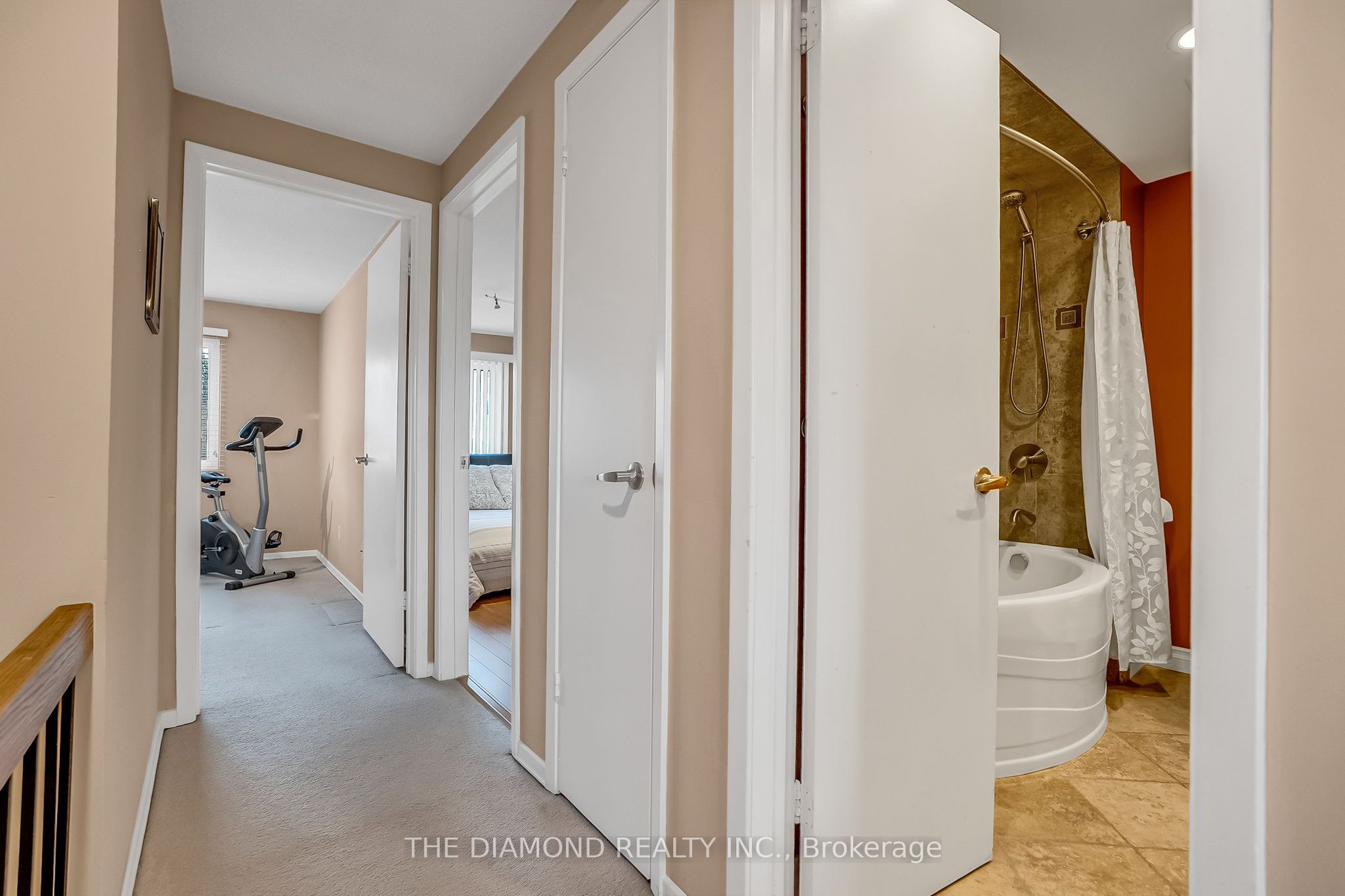 1755 Rathburn Road E 82 Property Photo 28