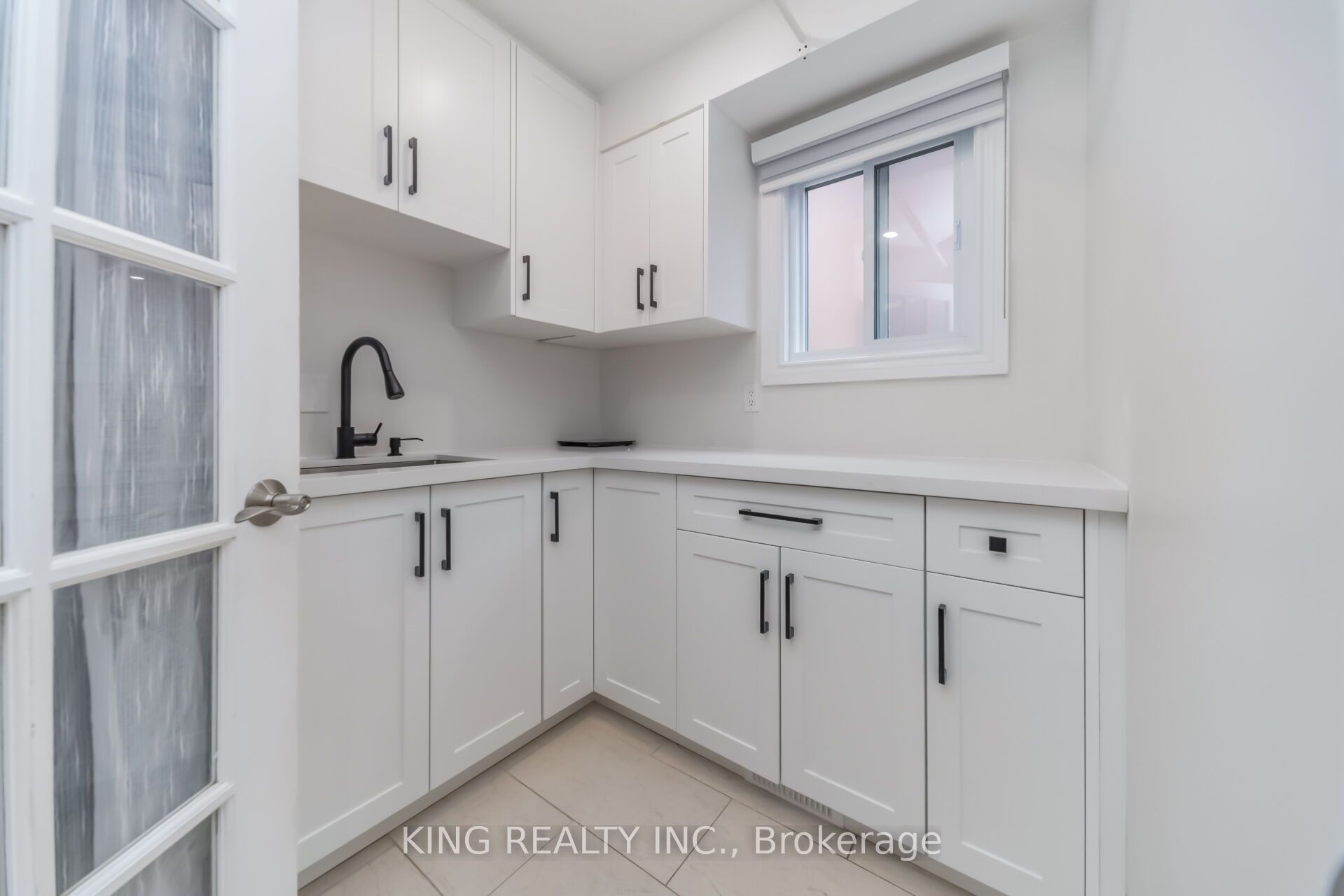 1427 Grossi Street Property Photo 15